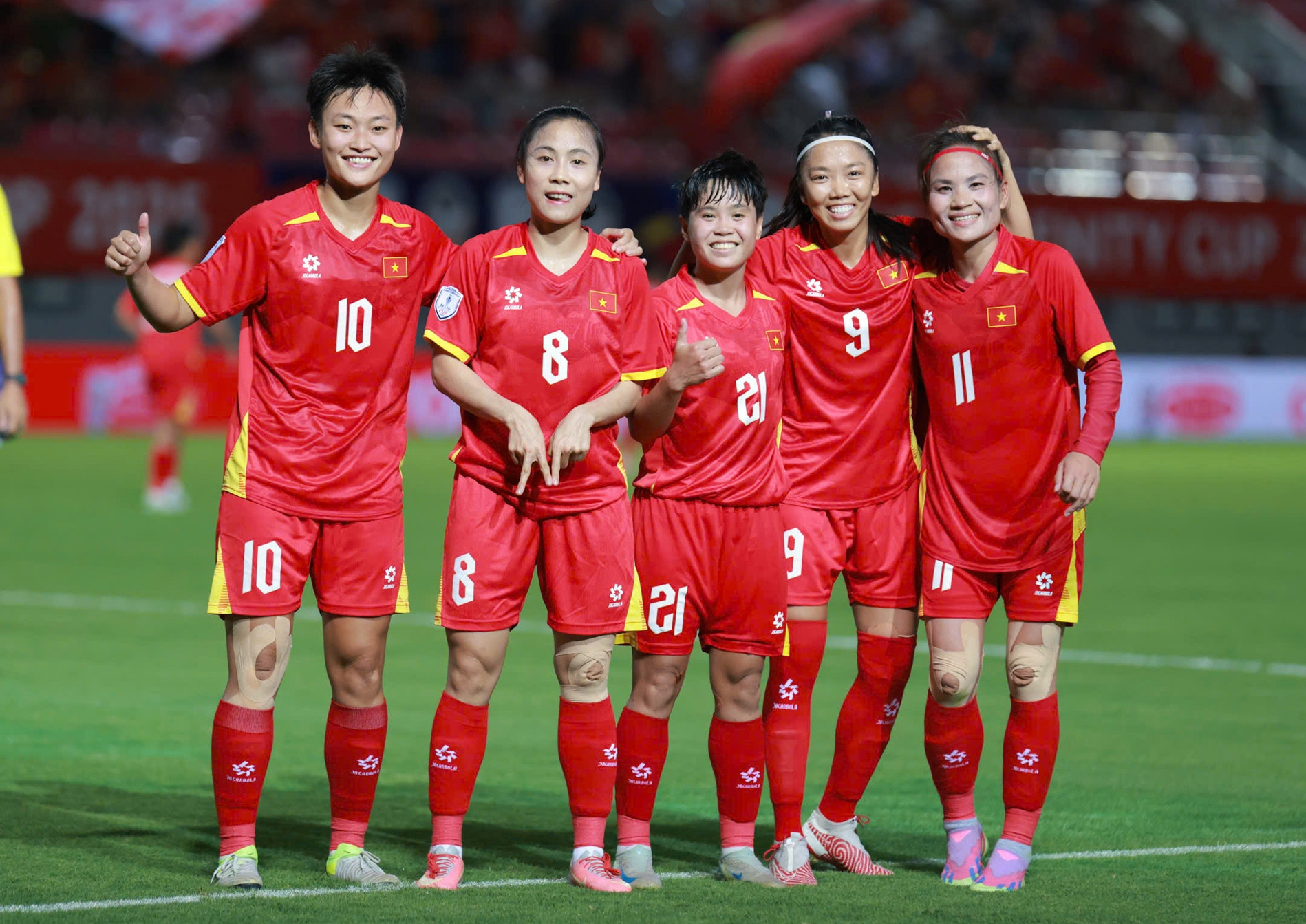AFF Cup nữ 2025: Ghi 4 b&agrave;n sau 17 ph&uacute;t, tuyển nữ Việt Nam thắng đậm Campuchia- Ảnh 1.