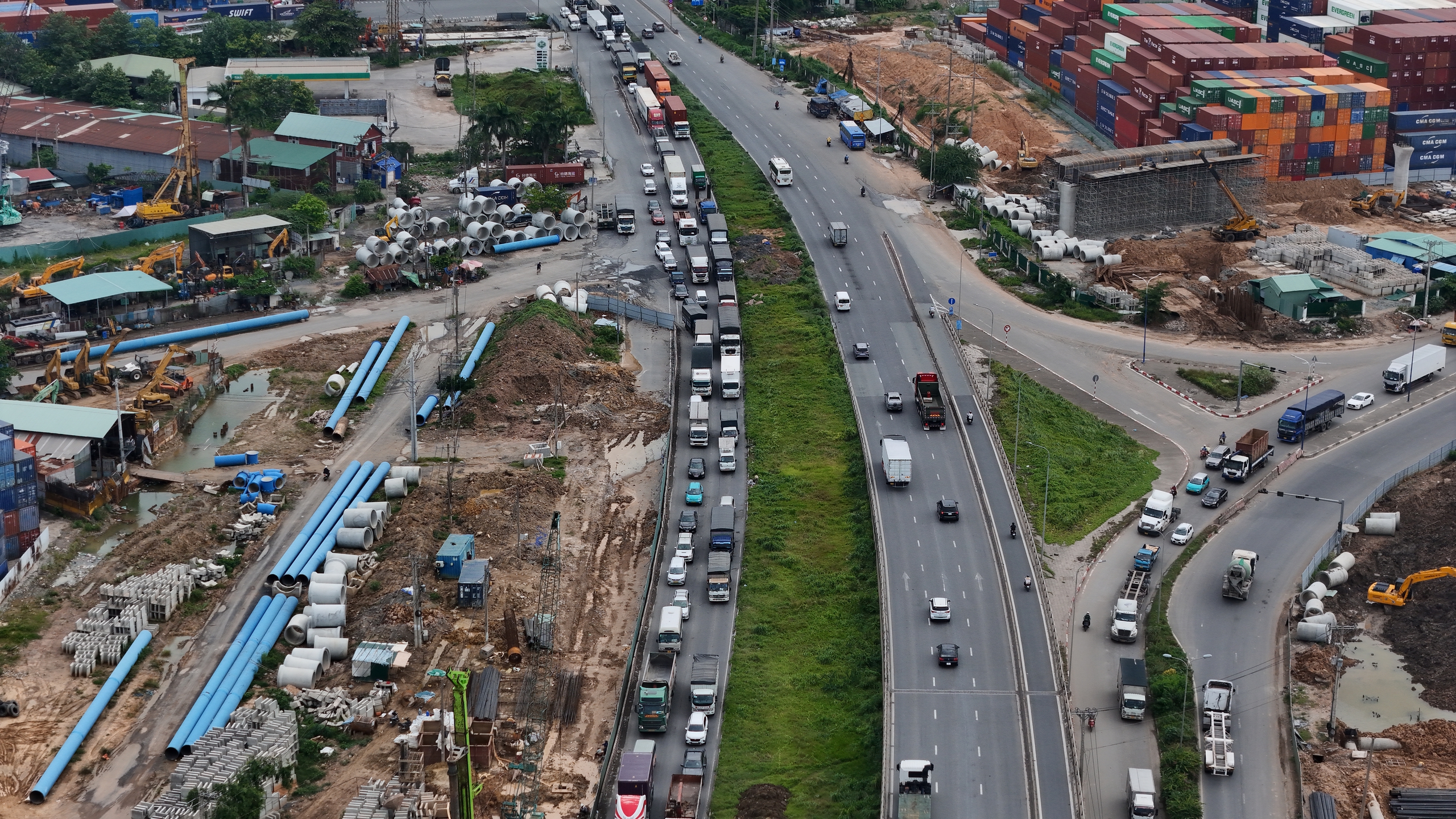 Toàn cảnh thi công nút giao phức tạp nhất ở đường Vành đai 3 TP.HCM- Ảnh 5. Toàn cảnh thi công nút giao phức tạp nhất ở đường Vành đai 3 TP.HCM- Ảnh 5.