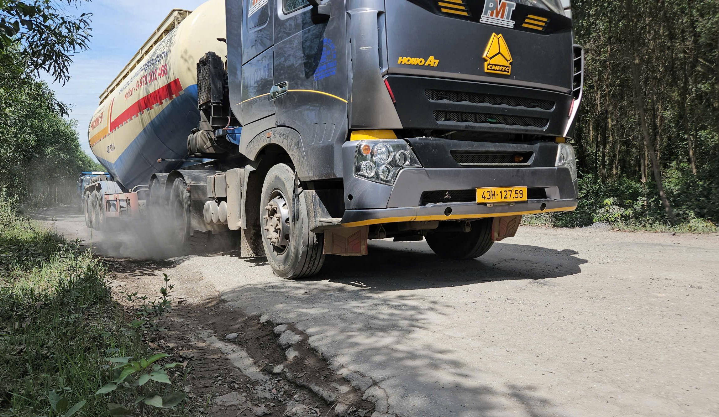 To&agrave;n cảnh tỉnh lộ xuống cấp, tiềm ẩn tai nạn ở Huế vừa được ph&ecirc; duyệt đầu tư 71 tỷ đồng- Ảnh 5.