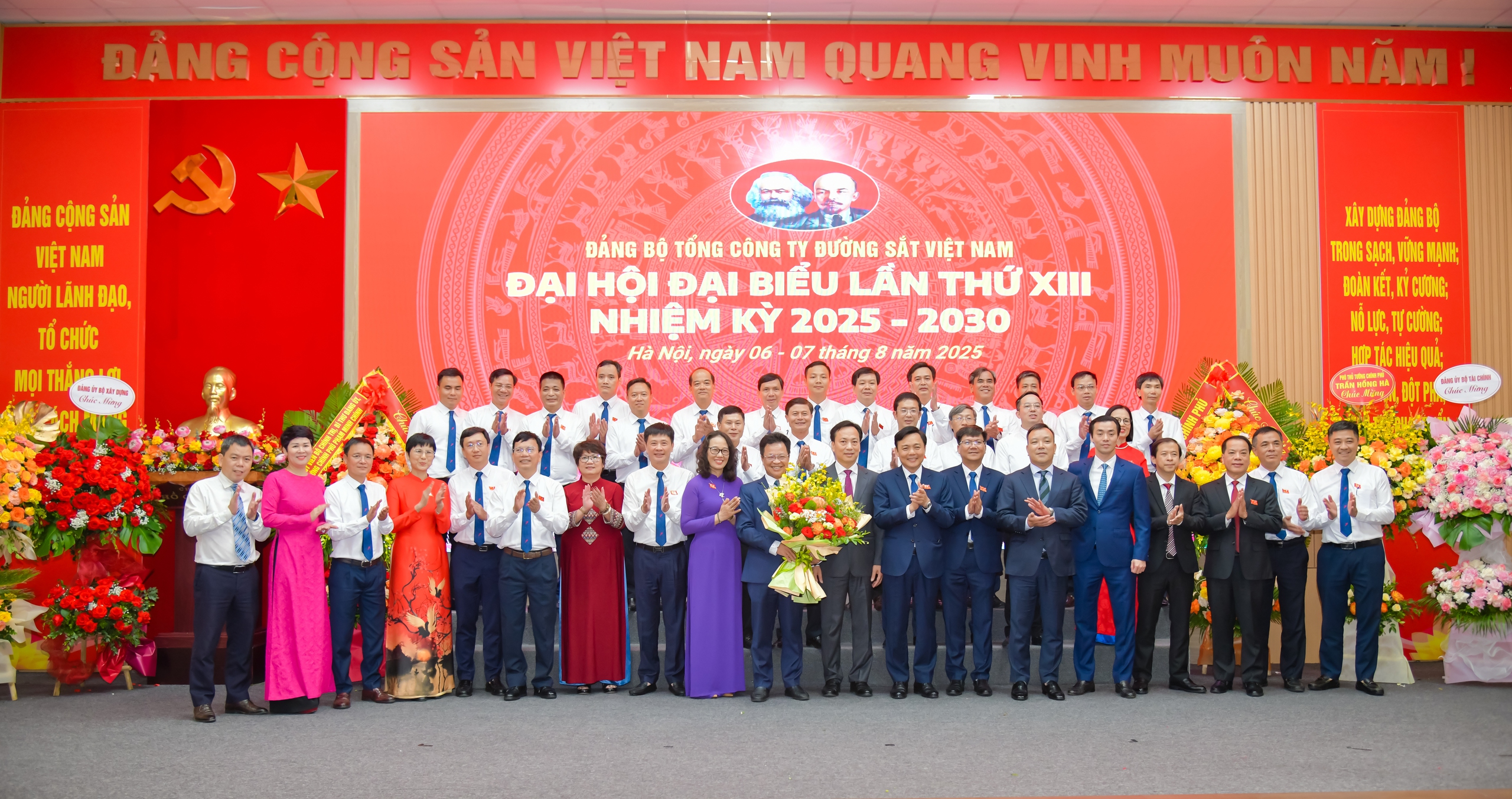 Ph&oacute; Thủ tướng Trần Hồng H&agrave;: Đường sắt phải bứt ph&aacute; tư duy để ph&aacute;t triển- Ảnh 3.
