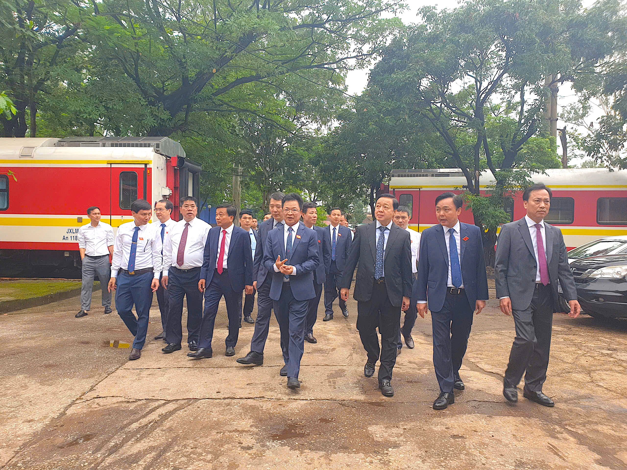 Ph&oacute; Thủ tướng Trần Hồng H&agrave;: Đường sắt phải bứt ph&aacute; tư duy để ph&aacute;t triển- Ảnh 5.