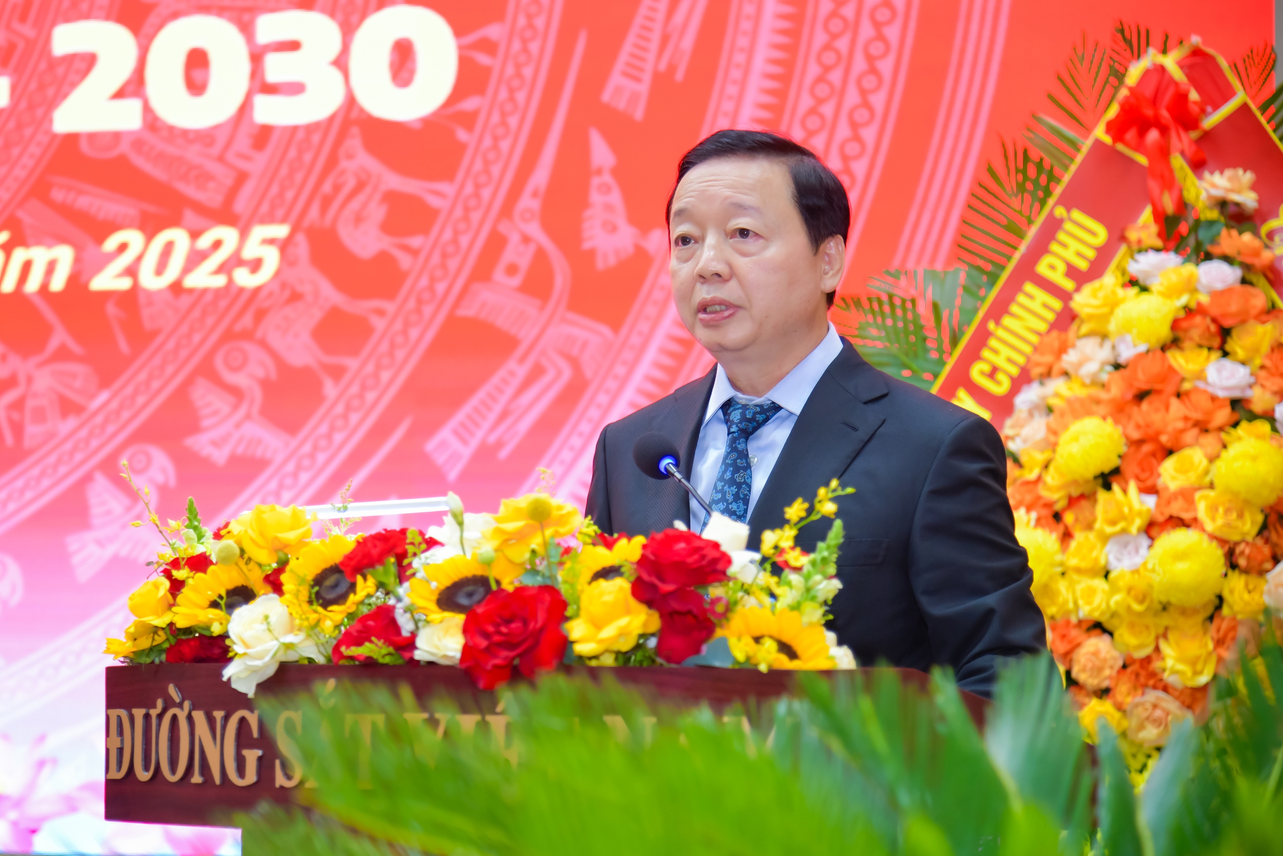 Ph&oacute; Thủ tướng Trần Hồng H&agrave;: Đường sắt phải bứt ph&aacute; tư duy để ph&aacute;t triển- Ảnh 1.