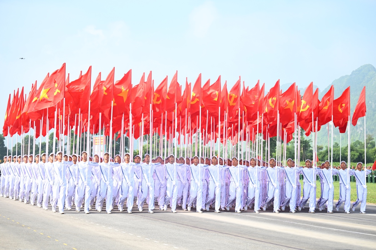 To&agrave;n cảnh c&aacute;c khối diễu binh, diễu h&agrave;nh hợp luyện khi đại lễ đ&atilde; cận kề- Ảnh 1.