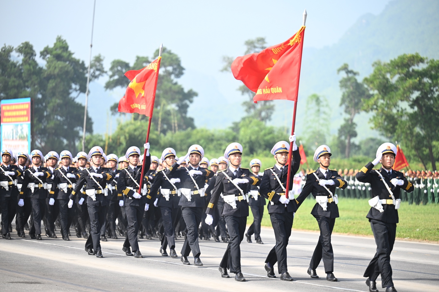 To&agrave;n cảnh c&aacute;c khối diễu binh, diễu h&agrave;nh hợp luyện khi đại lễ đ&atilde; cận kề- Ảnh 5.