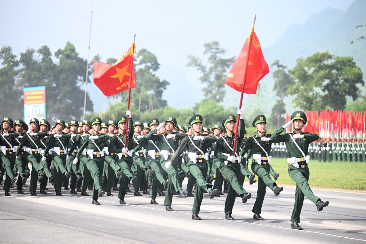 To&agrave;n cảnh c&aacute;c khối diễu binh, diễu h&agrave;nh hợp luyện khi đại lễ đ&atilde; cận kề- Ảnh 7.