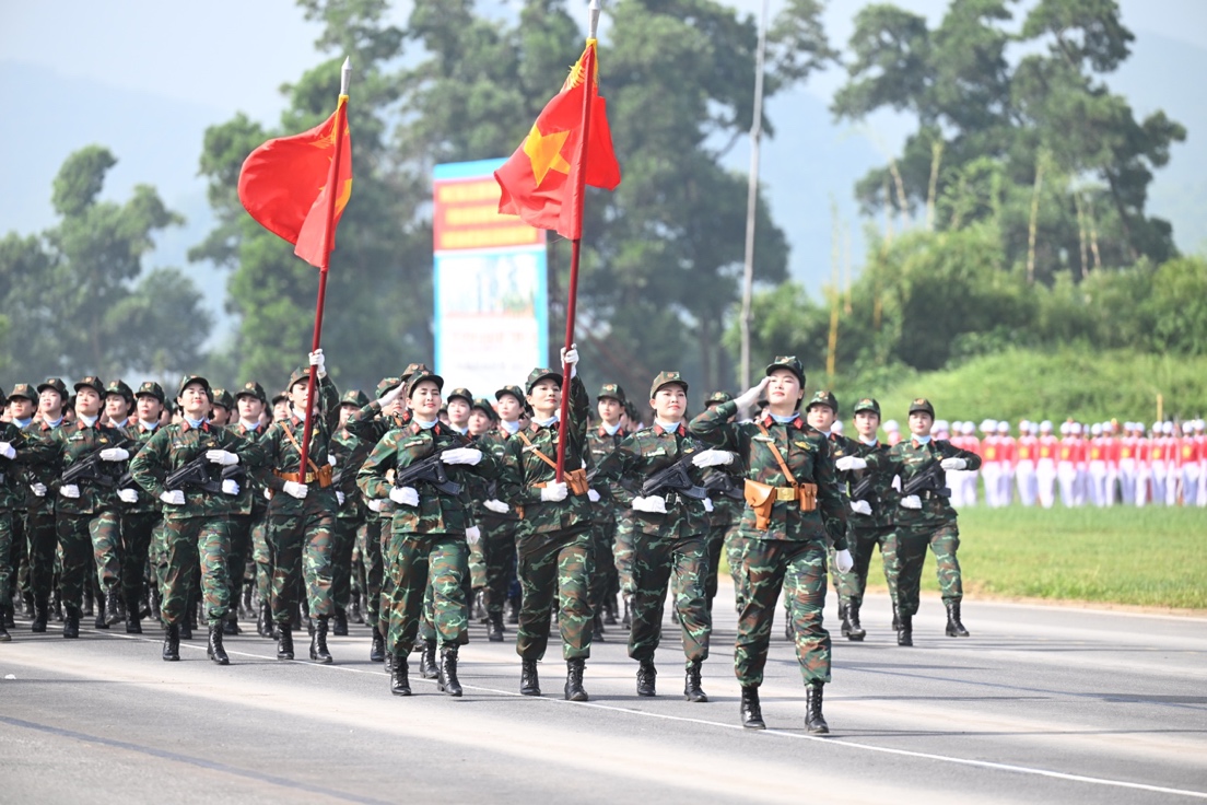 To&agrave;n cảnh c&aacute;c khối diễu binh, diễu h&agrave;nh hợp luyện khi đại lễ đ&atilde; cận kề- Ảnh 14.