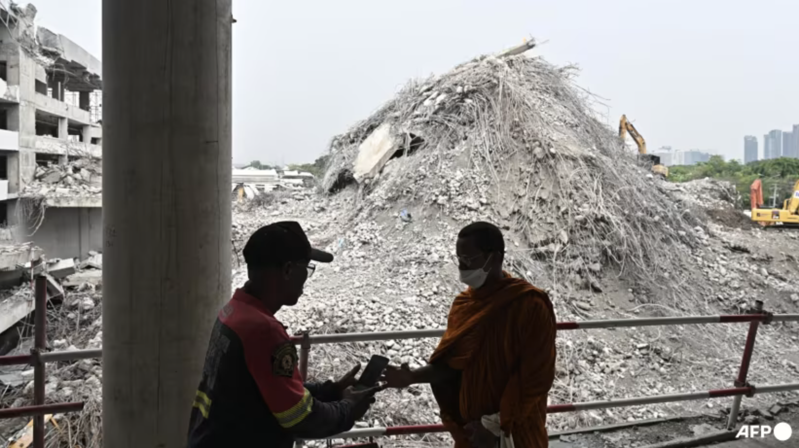 Vụ sập c&ocirc;ng tr&igrave;nh l&agrave;m 89 người chết ở Th&aacute;i Lan: Một tỷ ph&uacute; nằm trong danh s&aacute;ch bị truy tố- Ảnh 1.