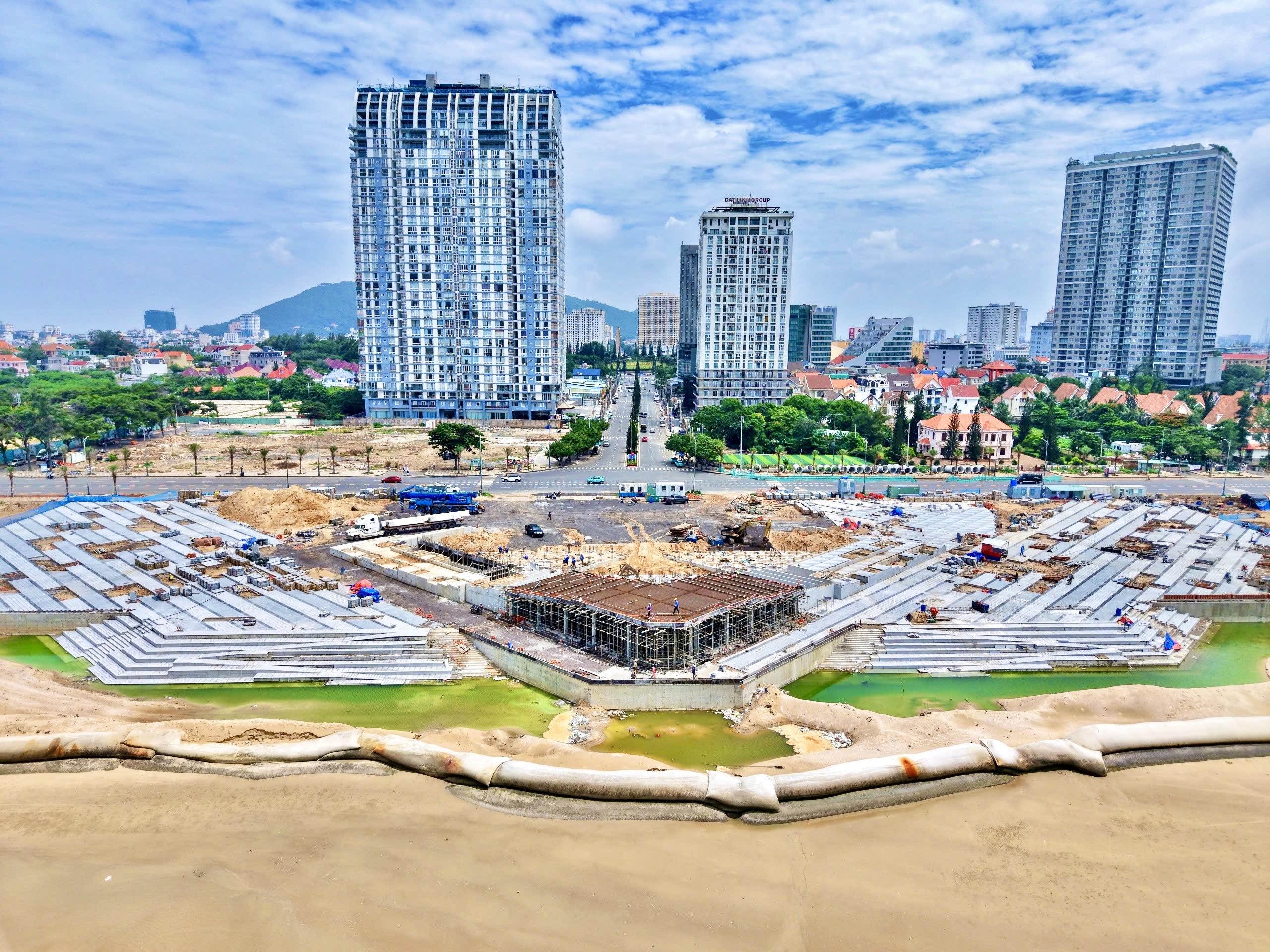 Tháp Tam Thắng như cánh buồm vươn khơi, điểm nhấn mới của Bãi Sau TP.HCM- Ảnh 8. Tháp Tam Thắng như cánh buồm vươn khơi, điểm nhấn mới của Bãi Sau TP.HCM- Ảnh 8.