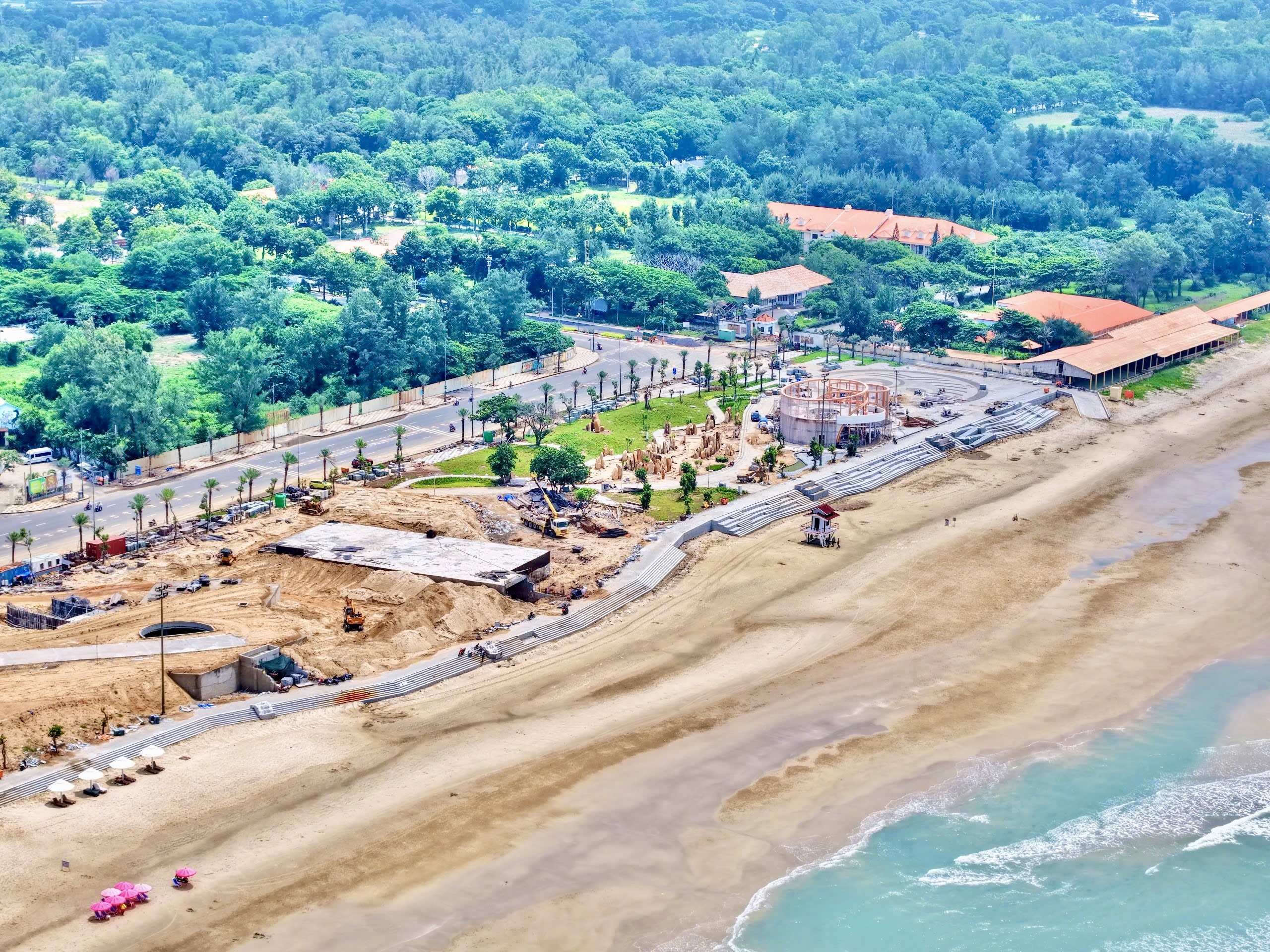 Tháp Tam Thắng như cánh buồm vươn khơi, điểm nhấn mới của Bãi Sau TP.HCM- Ảnh 13. Tháp Tam Thắng như cánh buồm vươn khơi, điểm nhấn mới của Bãi Sau TP.HCM- Ảnh 13.