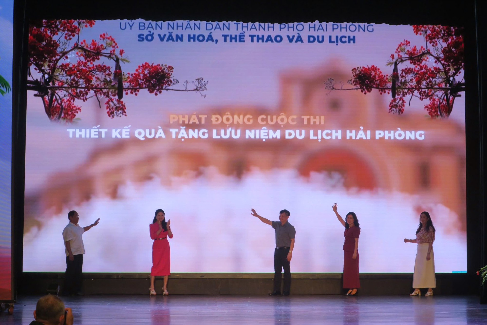 Hải Ph&ograve;ng ph&aacute;t động cuộc thi thiết kế qu&agrave; lưu niệm du lịch mang bản sắc địa phương- Ảnh 1.