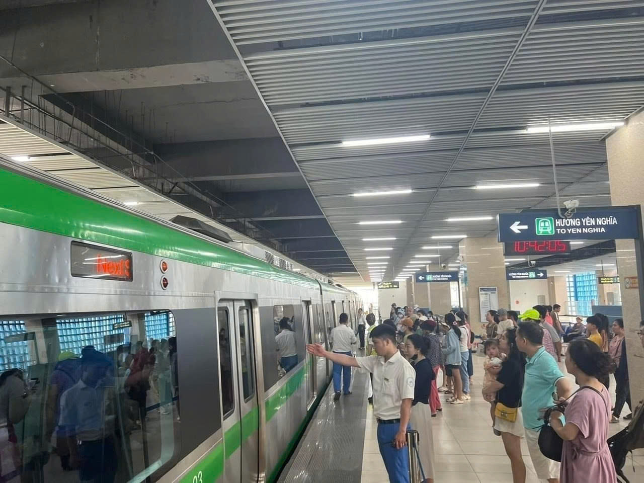 Metro phủ s&oacute;ng: H&agrave; Nội, TP.HCM tăng tốc tr&ecirc;n những đường ray tương lai- Ảnh 1.