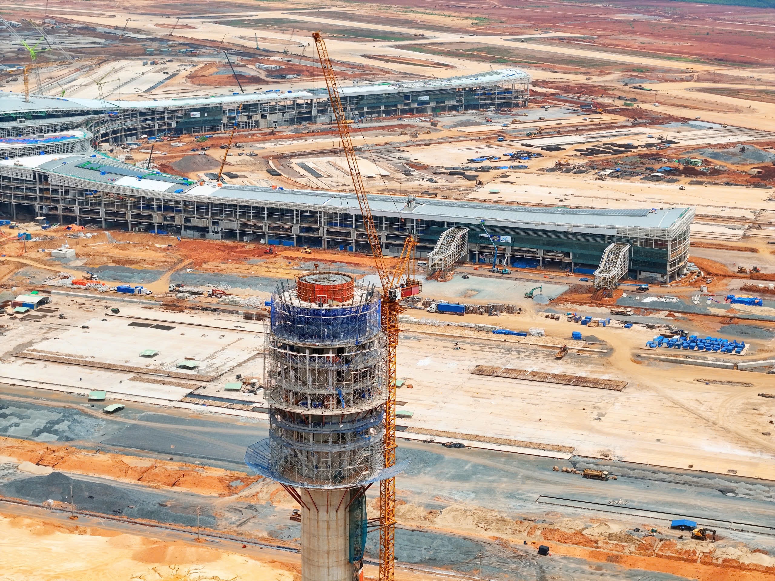 H&agrave;ng vạn c&ocirc;ng nh&acirc;n, kỹ sư hối hả l&agrave;m việc tr&ecirc;n c&ocirc;ng trường xuy&ecirc;n lễ 2/9- Ảnh 23.