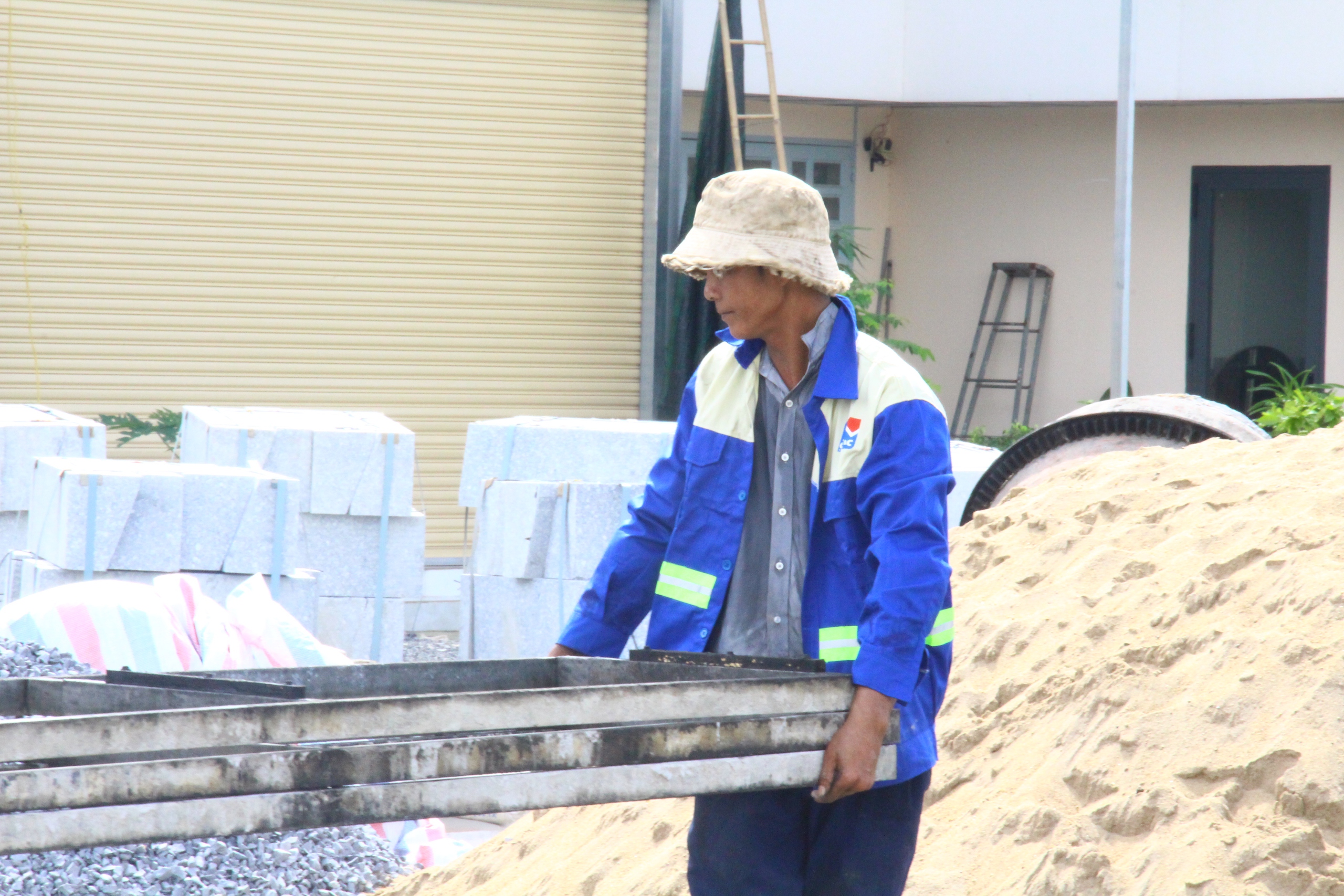 H&agrave;ng vạn c&ocirc;ng nh&acirc;n, kỹ sư hối hả l&agrave;m việc tr&ecirc;n c&ocirc;ng trường xuy&ecirc;n lễ 2/9- Ảnh 14.