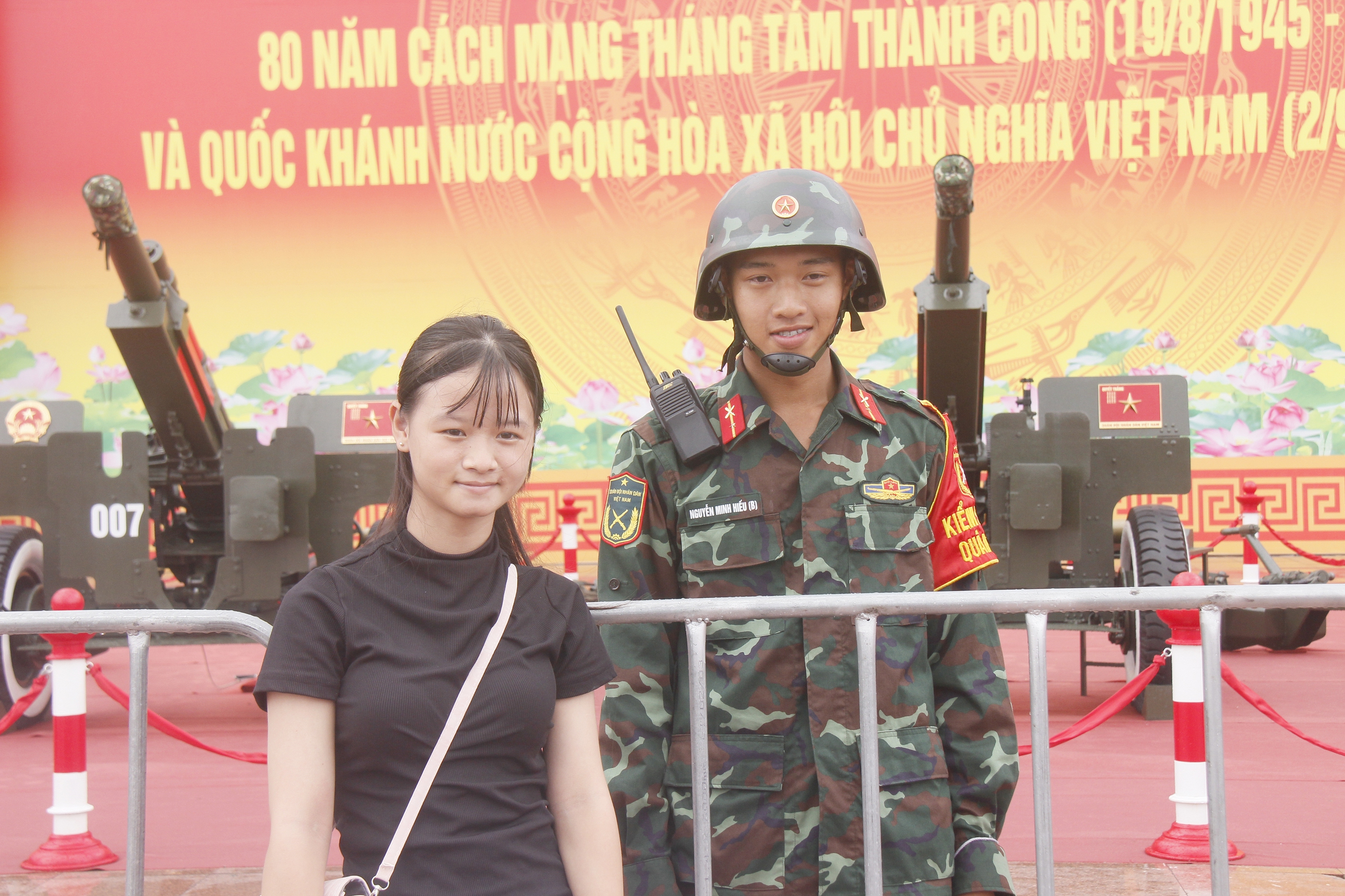 Người dân hào hứng check-in bên dàn pháo phục vụ đại lễ 80 năm Quốc khánh- Ảnh 11. Người dân hào hứng check-in bên dàn pháo phục vụ đại lễ 80 năm Quốc khánh- Ảnh 11.