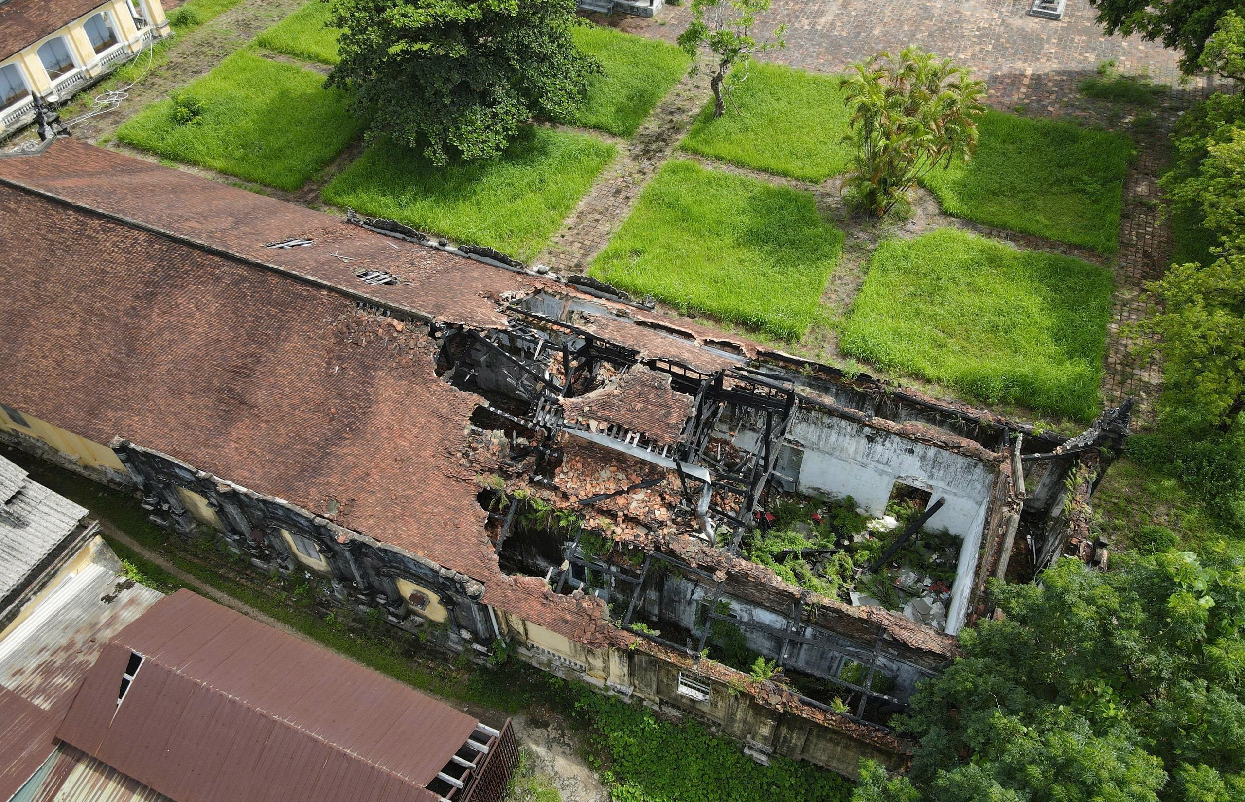 Huế: Cận cảnh di t&iacute;ch Quốc Tử Gi&aacute;m trước ng&agrave;y được tr&ugrave;ng tu- Ảnh 4.