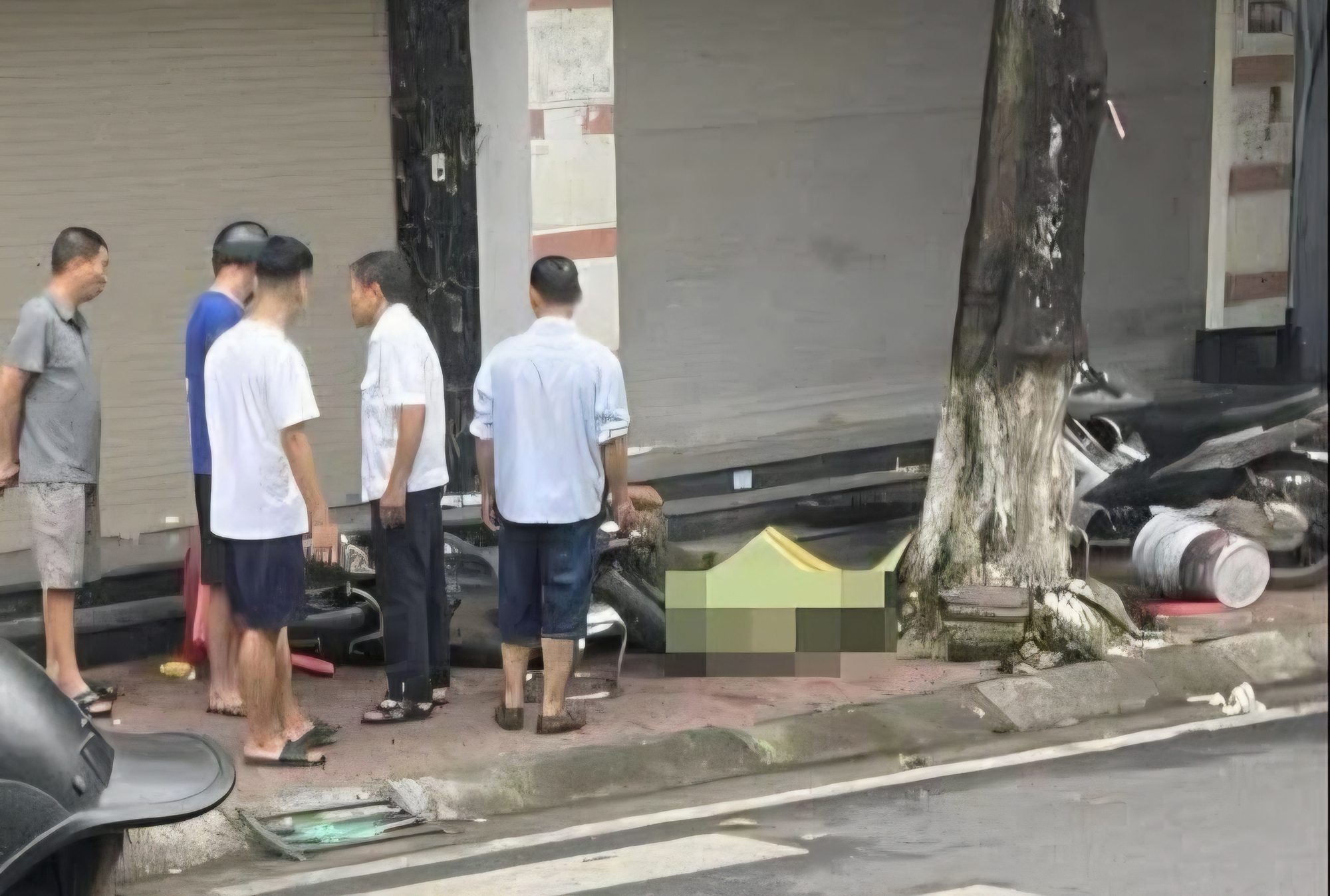 L&agrave;o Cai: B&eacute; trai 7 tuổi tử vong thương t&acirc;m do vặn tay ga xe đang nổ m&aacute;y- Ảnh 1.