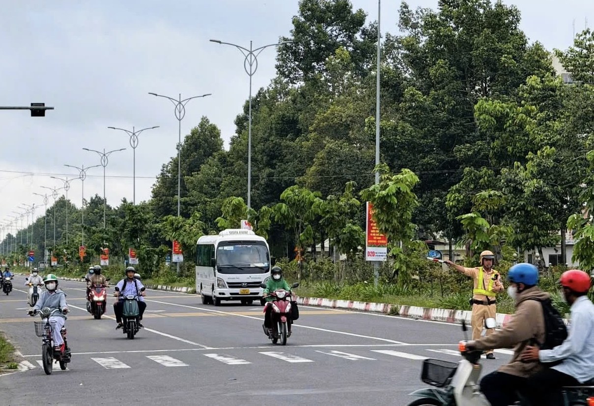 Đồng Nai: 8 th&aacute;ng, hơn 1.900 học sinh vi phạm giao th&ocirc;ng- Ảnh 1.