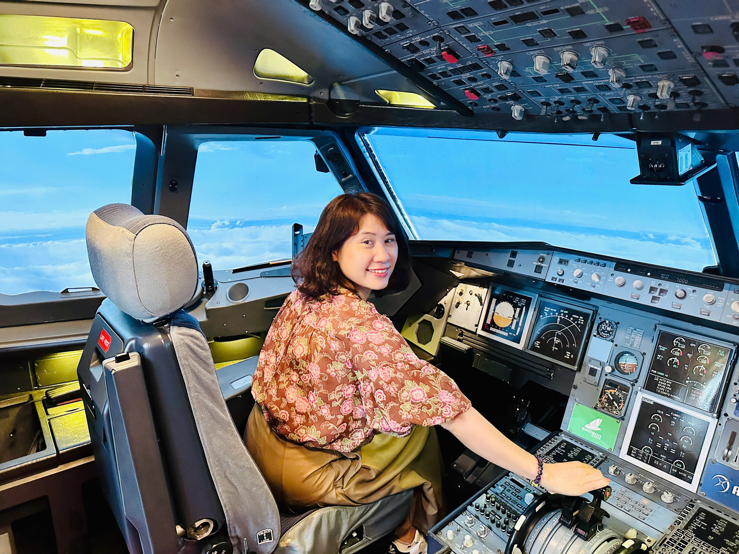 Triển l&atilde;m &ldquo;Kh&aacute;t vọng bầu trời&rdquo; vẫn h&uacute;t kh&aacute;ch sau 12 ng&agrave;y mở cửa- Ảnh 31.