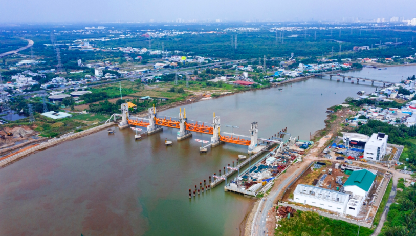 TP.HCM đẩy mạnh chống ngập, x&acirc;y th&ecirc;m nh&agrave; m&aacute;y xử l&yacute; nước thải- Ảnh 1.
