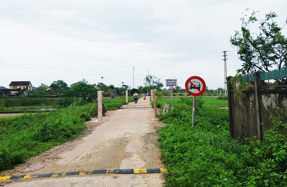 Nghệ An quyết liệt đ&oacute;ng lối đi tự mở, đưa Luật Đường sắt 2025 v&agrave;o cuộc sống- Ảnh 1.