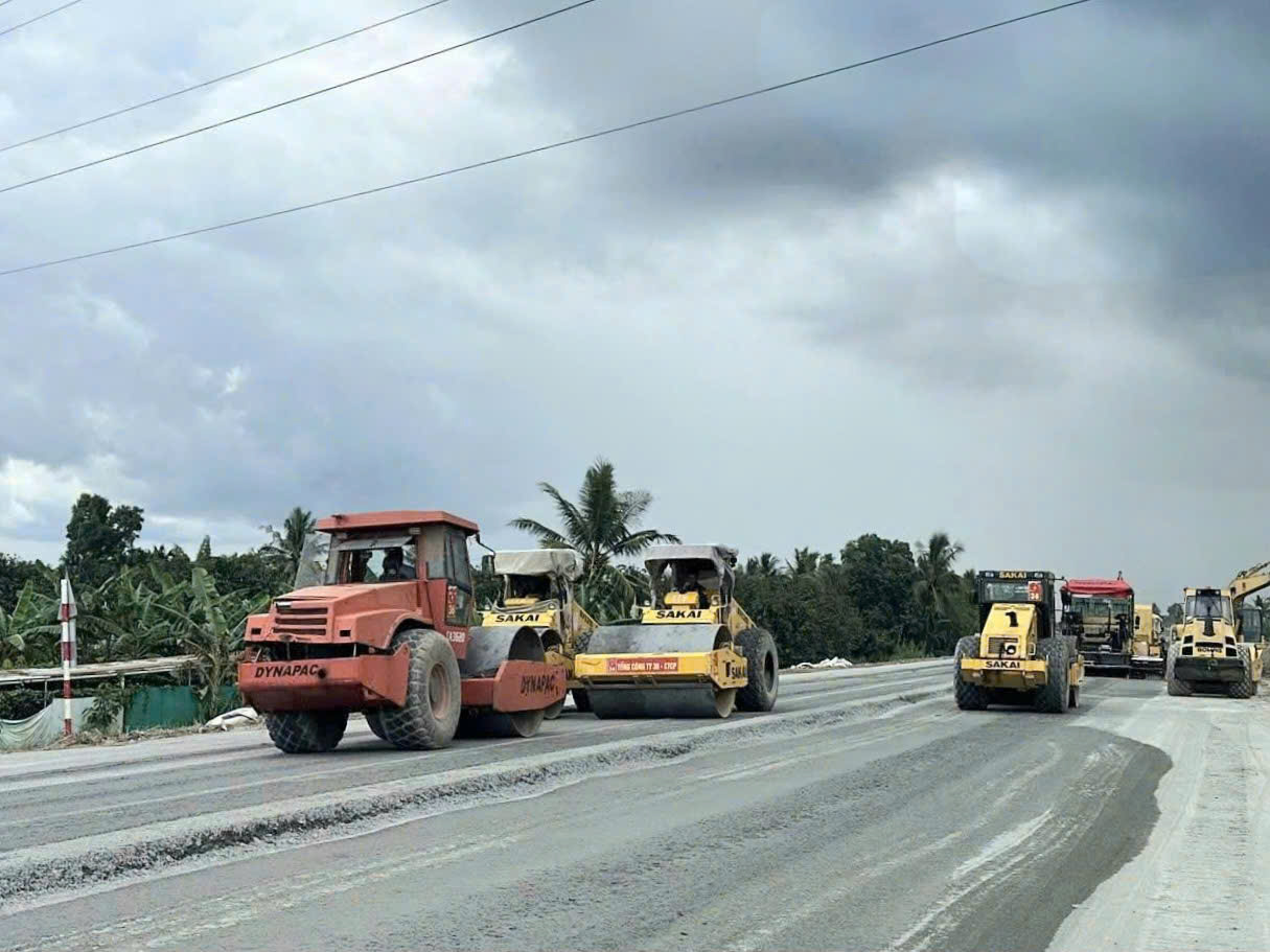Chạy đua m&ugrave;a mưa, dốc to&agrave;n lực đưa 733km cao tốc về đ&iacute;ch trong năm 2025- Ảnh 1.