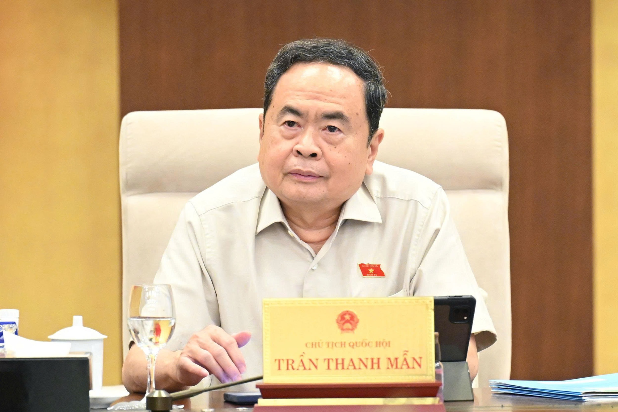 Chủ tịch Quốc hội: Doanh nghiệp đ&atilde; ph&aacute; sản, thủ tục vẫn k&eacute;o d&agrave;i sẽ rất phiền h&agrave;- Ảnh 1.