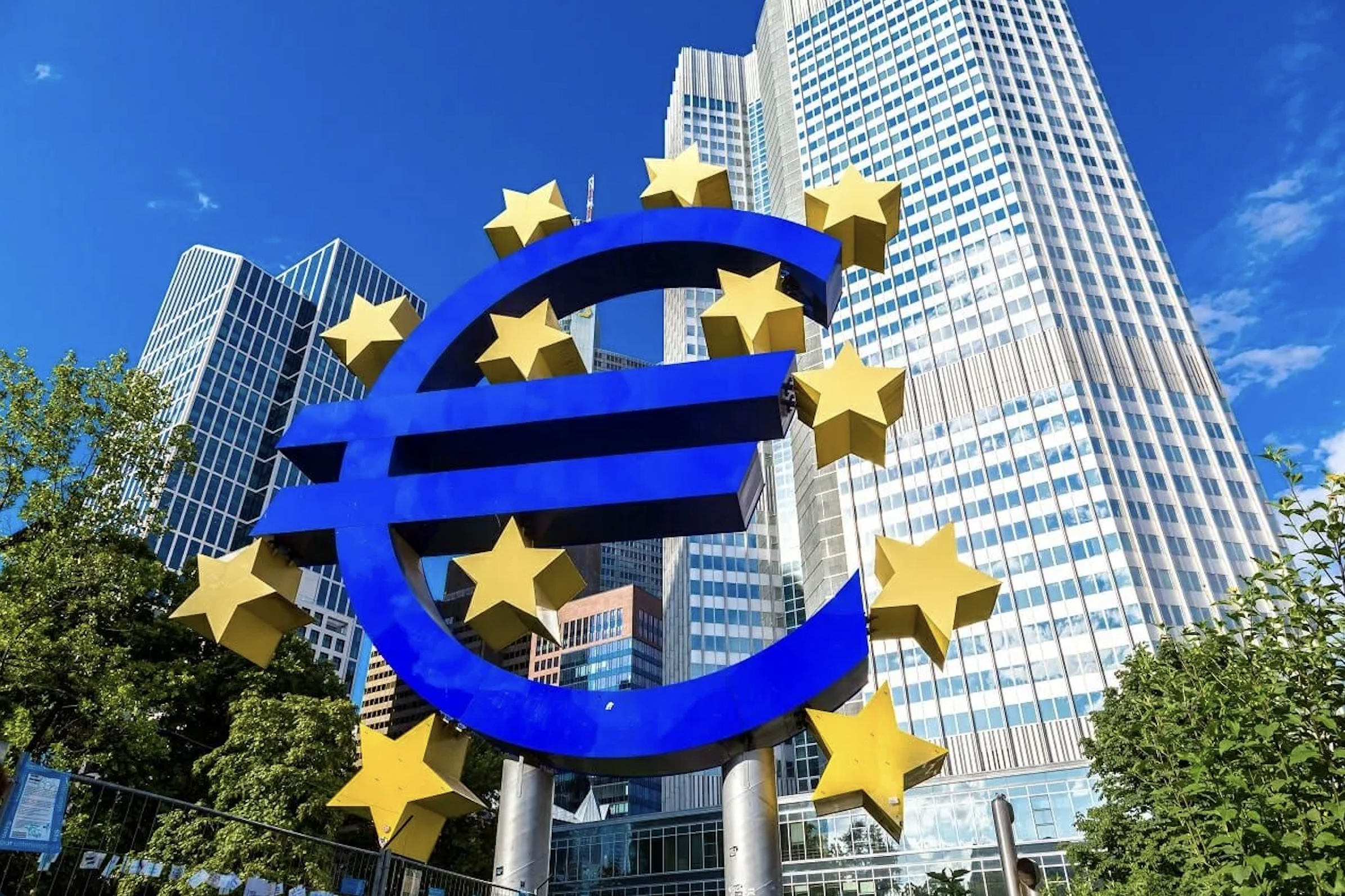 Chứng khoán châu Á đạt mức cao kỷ lục nhờ kỳ vọng Fed nới lỏng chính sách- Ảnh 2. Chứng khoán châu Á đạt mức cao kỷ lục nhờ kỳ vọng Fed nới lỏng chính sách- Ảnh 2.