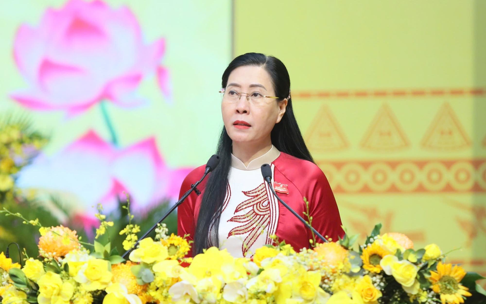 Quảng Ng&atilde;i lấy giao th&ocirc;ng l&agrave;m động lực, x&acirc;y dựng ch&iacute;nh quyền kiến tạo- Ảnh 1.