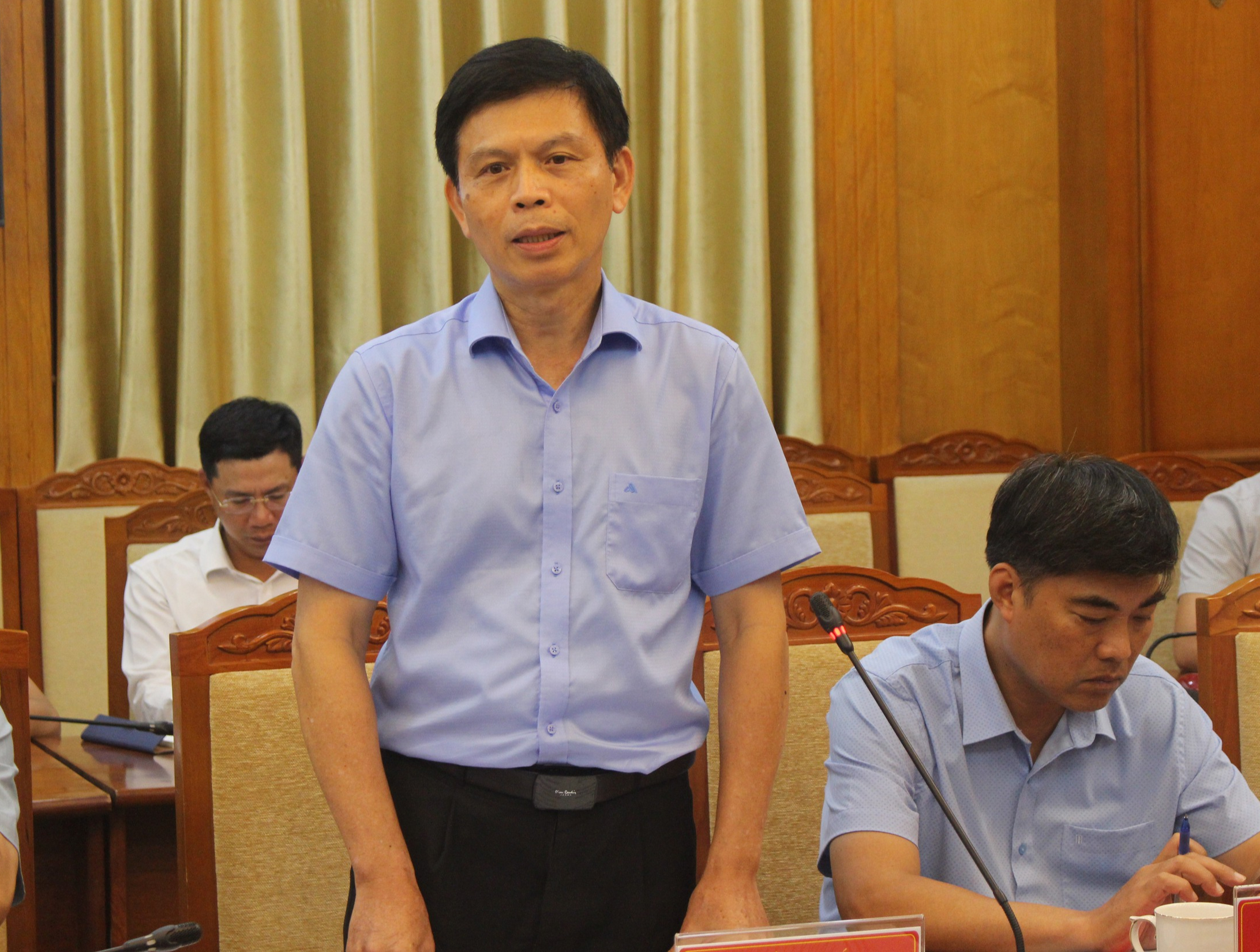 Bộ trưởng Trần Hồng Minh: Sớm khắc phục vướng mắc quy hoạch v&agrave; hạ tầng tại Bắc Ninh- Ảnh 4.
