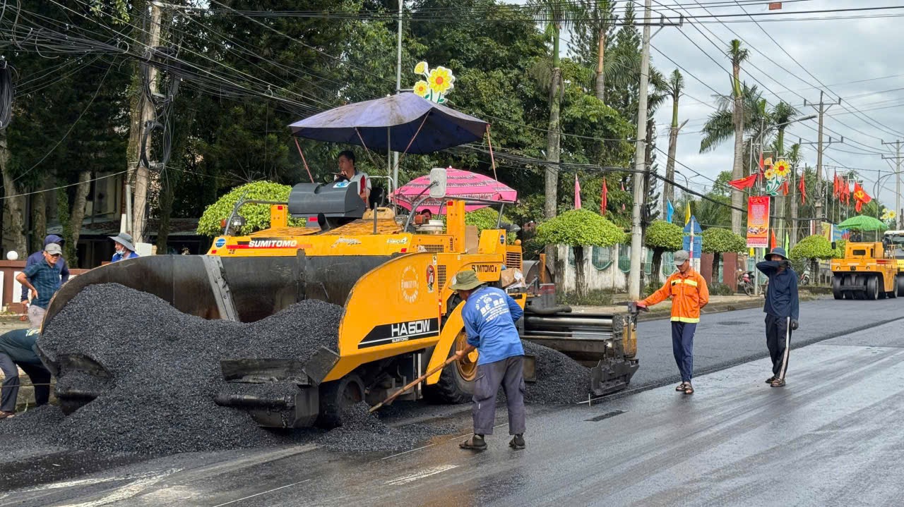 Từ th&aacute;ng 10, sửa chữa c&aacute;c điểm hư hỏng nặng tr&ecirc;n quốc lộ 14 qua Đồng Nai- Ảnh 1.