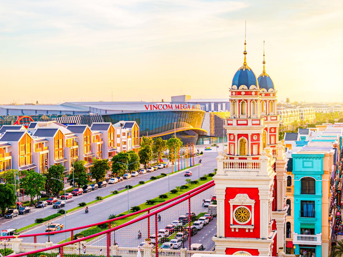 Hệ sinh th&aacute;i Vingroup thăng hạng trong Top 100 Thương hiệu gi&aacute; trị nhất Việt Nam năm 2025- Ảnh 1.
