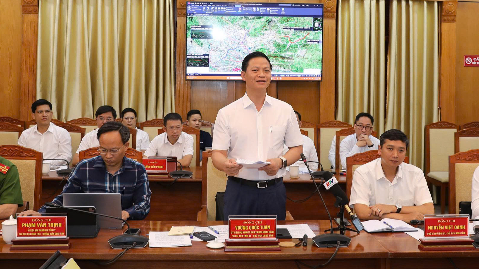 Bộ trưởng Trần Hồng Minh: Sớm khắc phục vướng mắc quy hoạch v&agrave; hạ tầng tại Bắc Ninh- Ảnh 3.
