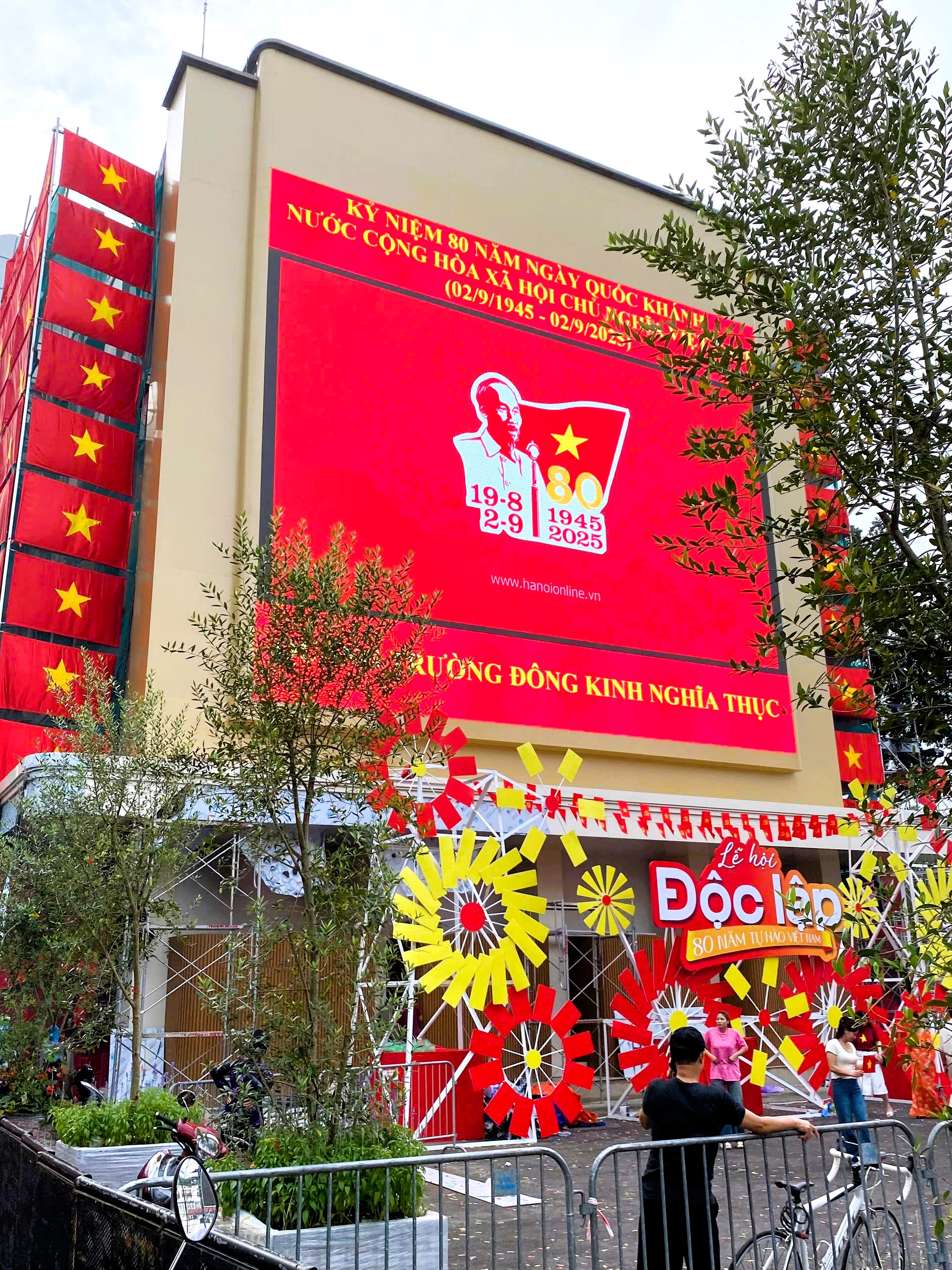 Hà Nội cải tạo quảng trường Đông Kinh - Nghĩa Thục: Các chuyên gia nói gì về thiết kế mới?- Ảnh 4. Hà Nội cải tạo quảng trường Đông Kinh - Nghĩa Thục: Các chuyên gia nói gì về thiết kế mới?- Ảnh 4.