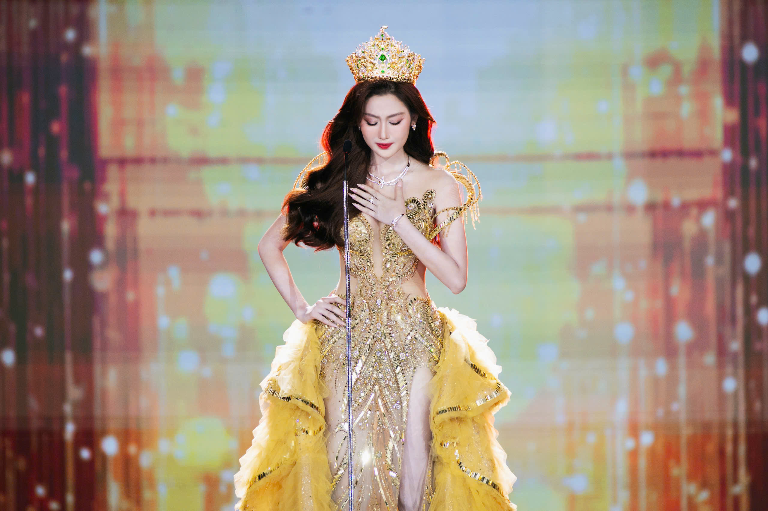 Miss Grand Vietnam 2025 gọi t&ecirc;n Nguyễn Thị Yến Nhi- Ảnh 9.