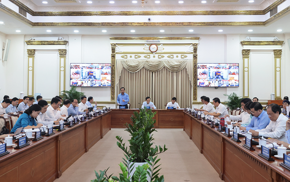 TP.HCM tìm giải pháp giải ngân đầu tư công, cảnh báo nguy cơ chậm tiến độ- Ảnh 1. TP.HCM tìm giải pháp giải ngân đầu tư công, cảnh báo nguy cơ chậm tiến độ- Ảnh 1.