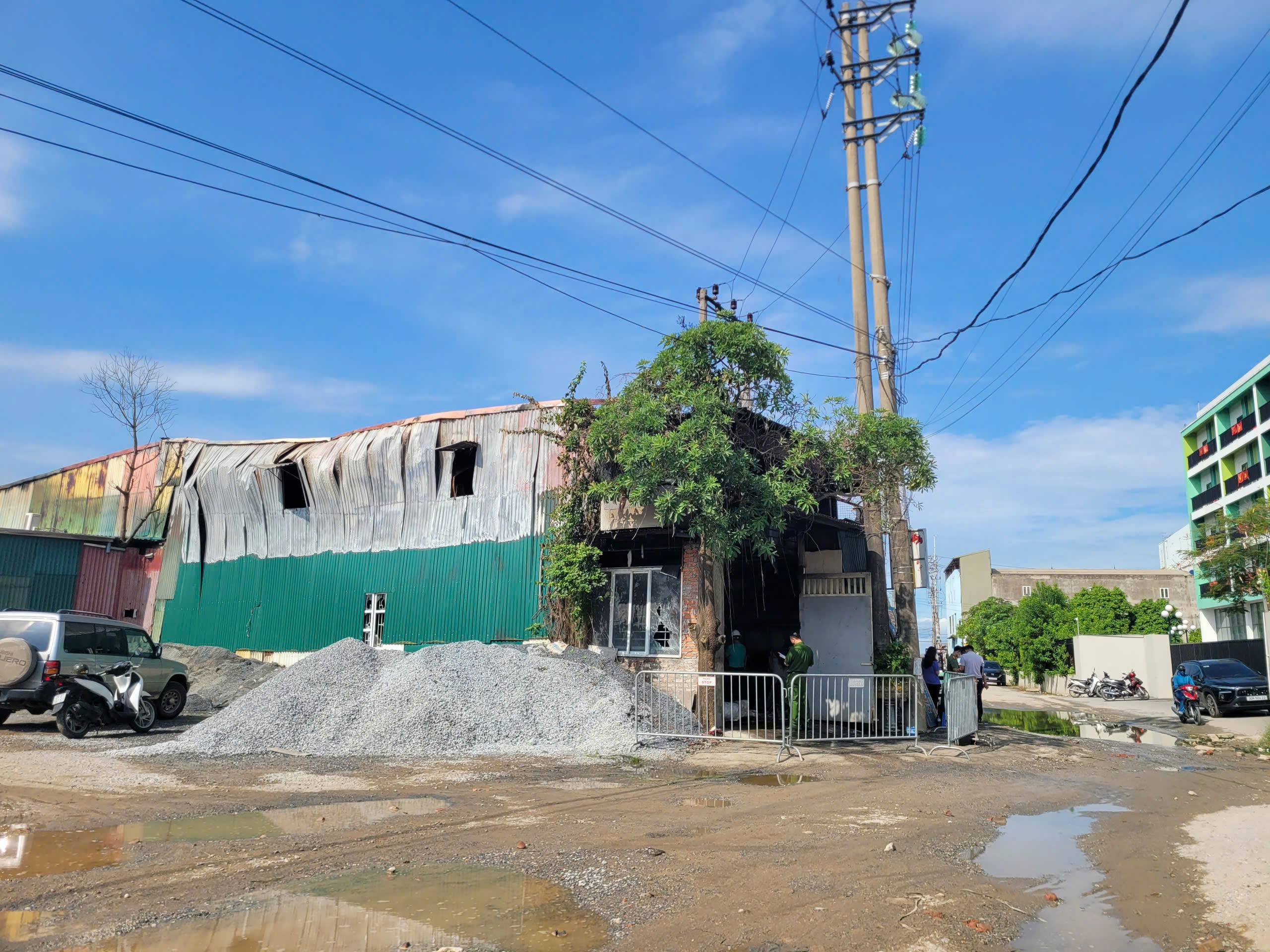 H&agrave; Nội: Ch&aacute;y nh&agrave; d&acirc;n ở x&atilde; Thường T&iacute;n, 4 người tử vong- Ảnh 1.