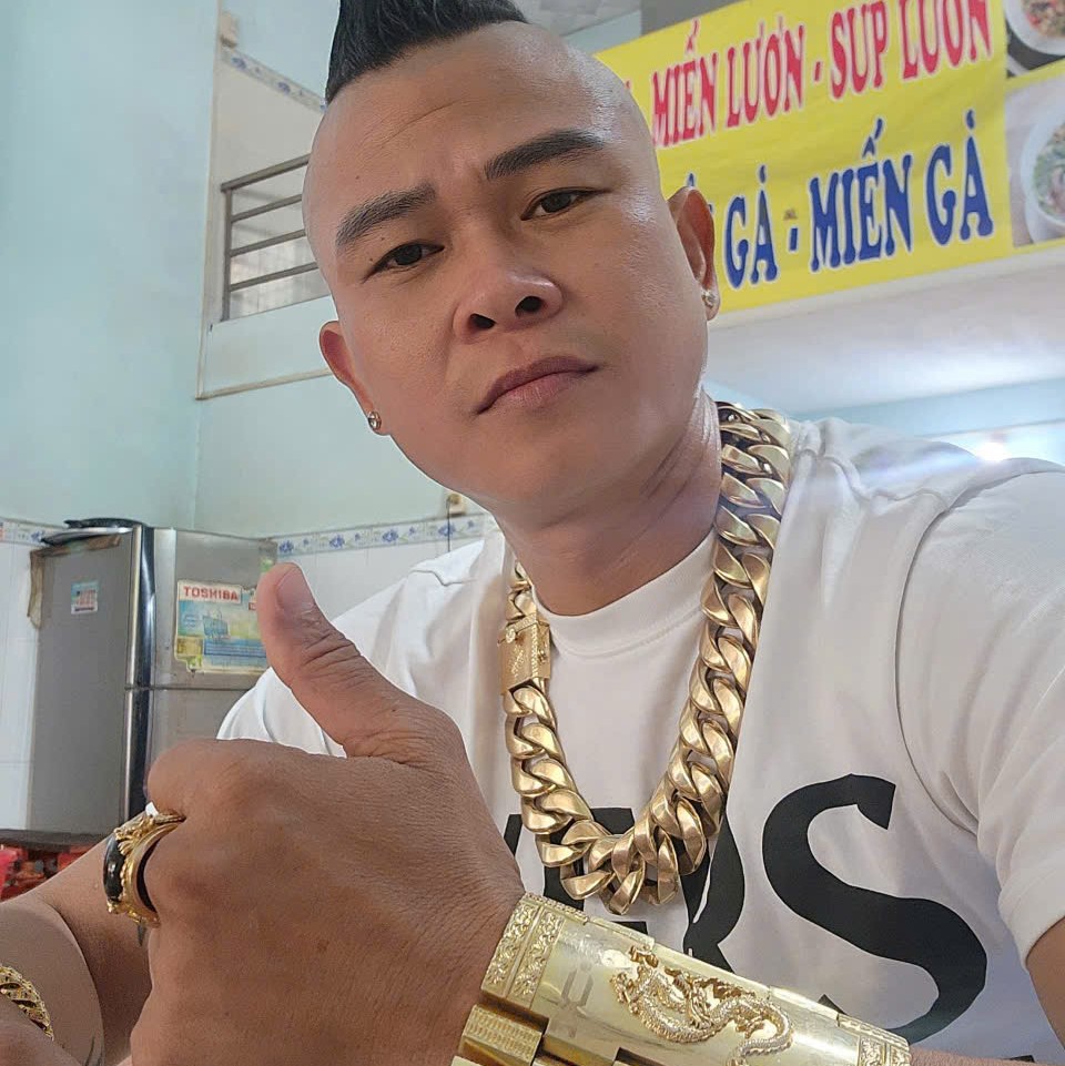 Người đ&agrave;n &ocirc;ng bị mất gần 30 c&acirc;y v&agrave;ng để tr&ecirc;n xe b&aacute;n tải viết thư cảm ơn c&ocirc;ng an- Ảnh 1.