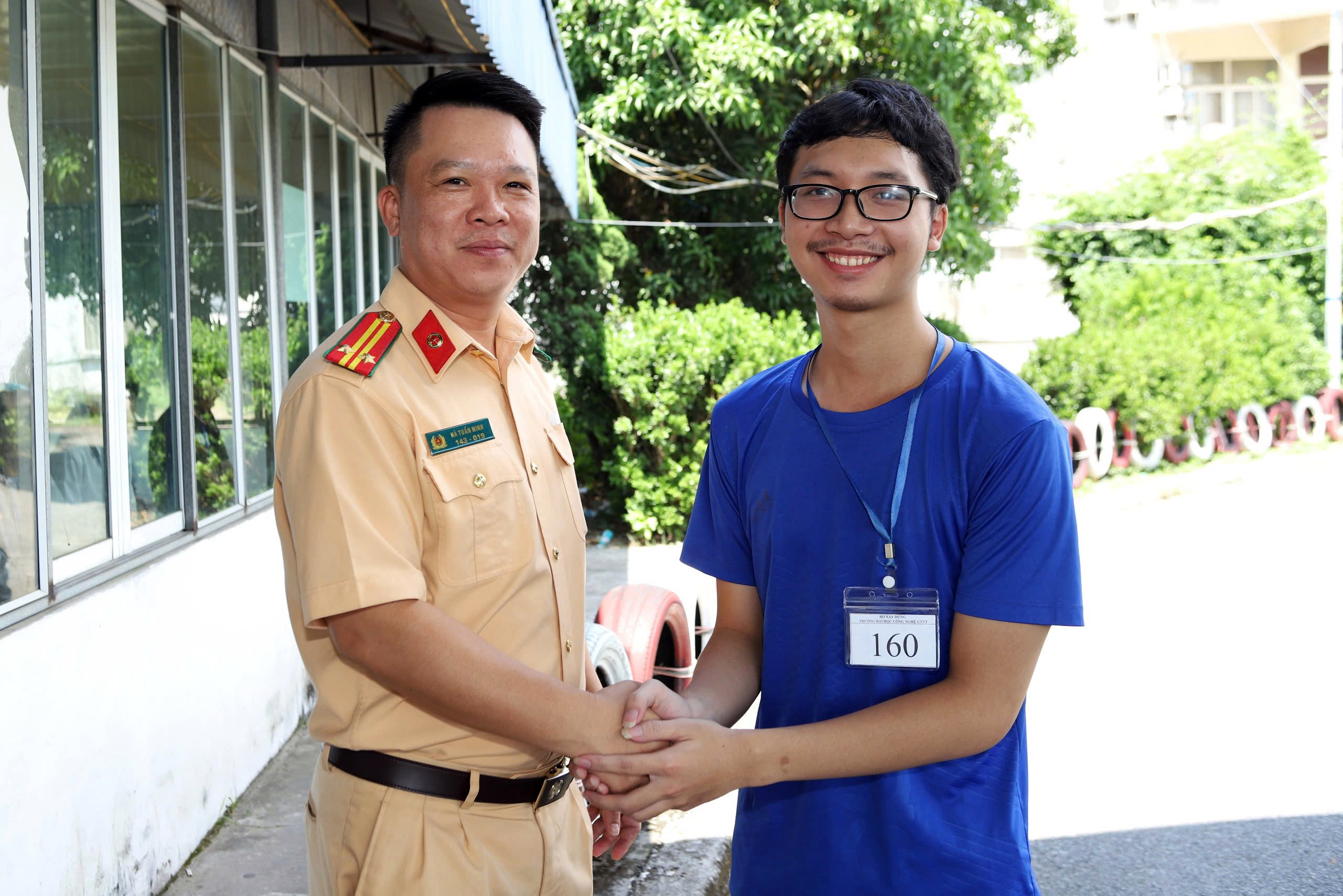 CSGT Hà Nội cơ bản giải quyết lượng hồ sơ sát hạch lái xe tồn đọng- Ảnh 3. CSGT Hà Nội cơ bản giải quyết lượng hồ sơ sát hạch lái xe tồn đọng- Ảnh 3.