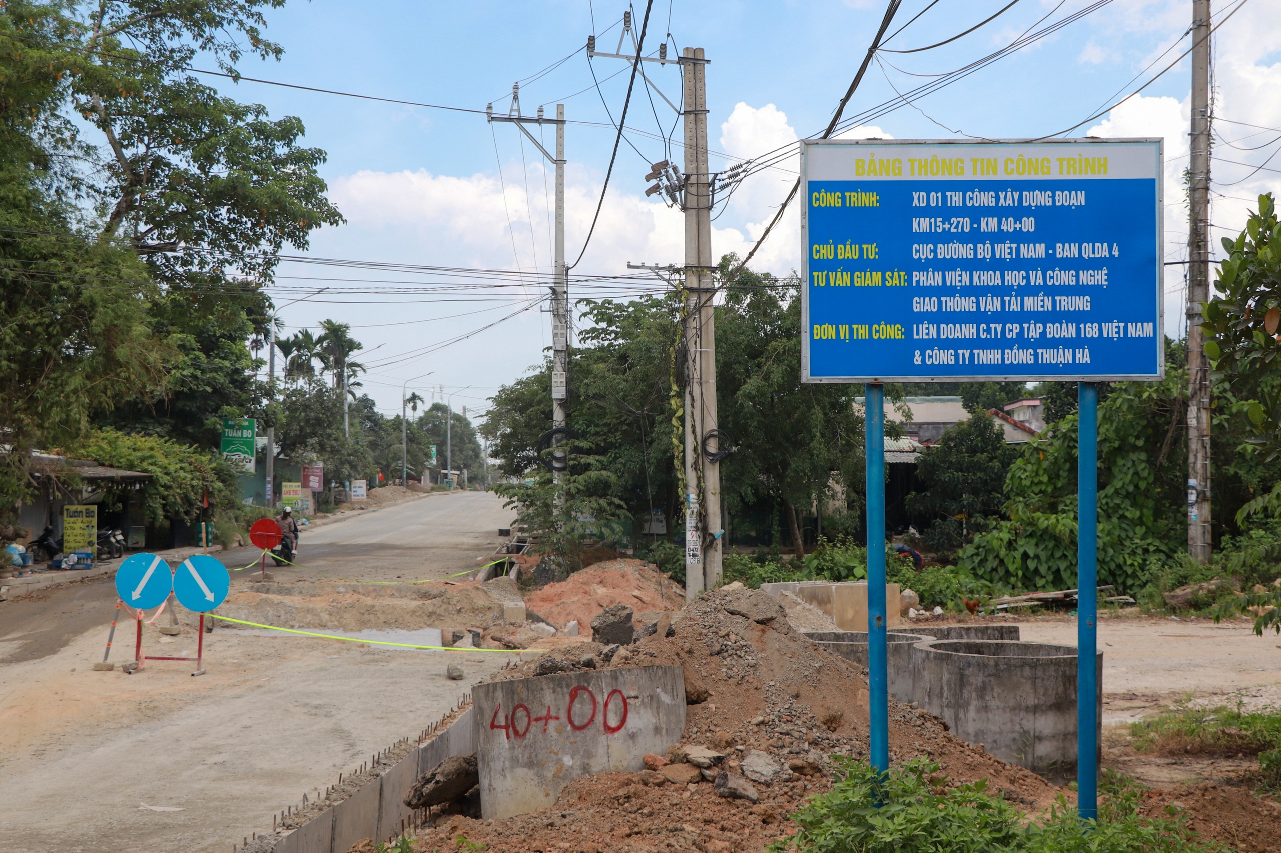 Đ&agrave; Nẵng: Nỗ lực gỡ vướng 2km mặt bằng tại dự &aacute;n cải tạo, n&acirc;ng cấp quốc lộ 14E- Ảnh 2.