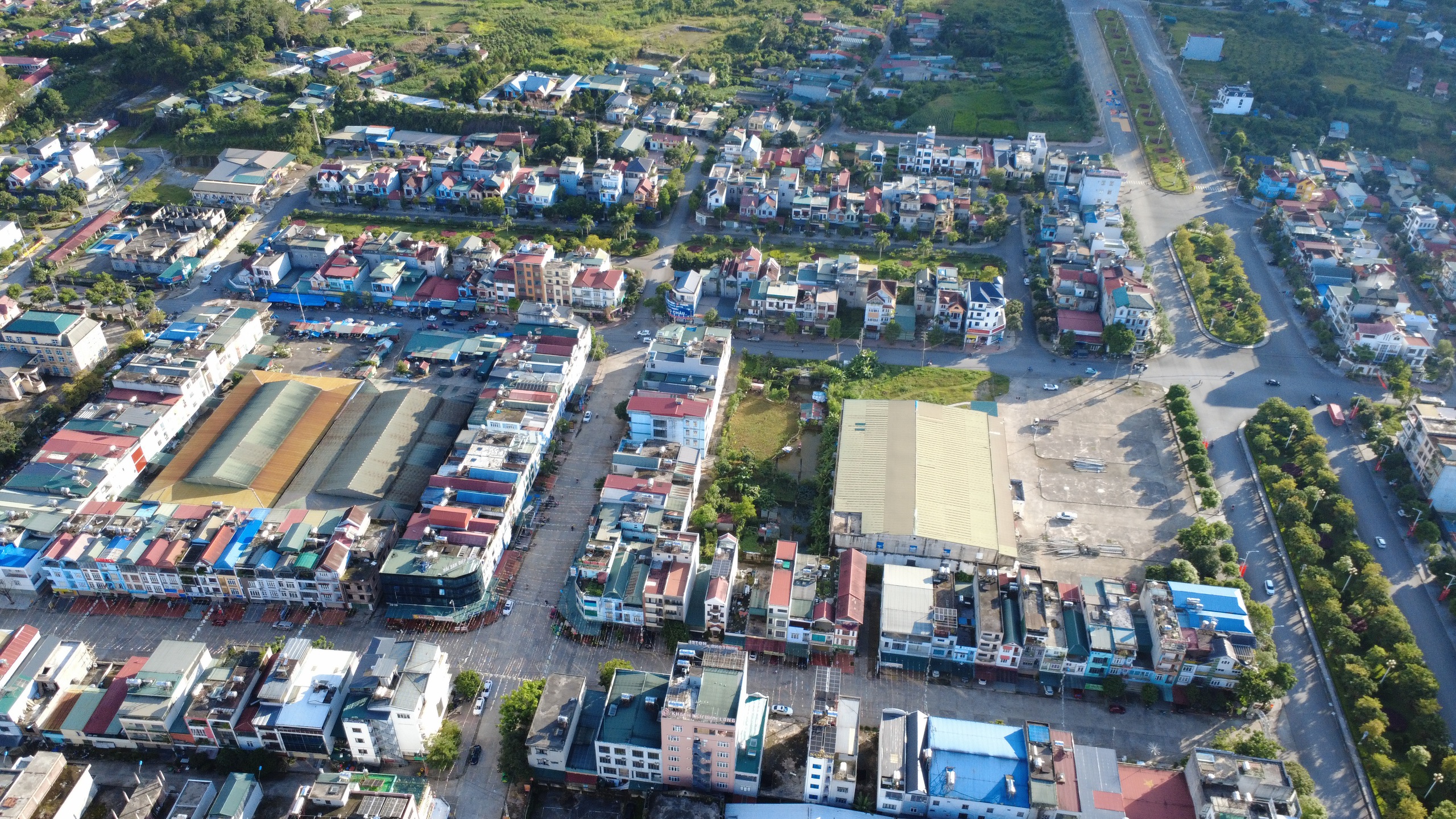 Diện mạo những con đường hiện đại nơi phố núi Lai Châu- Ảnh 5. Diện mạo những con đường hiện đại nơi phố núi Lai Châu- Ảnh 5.