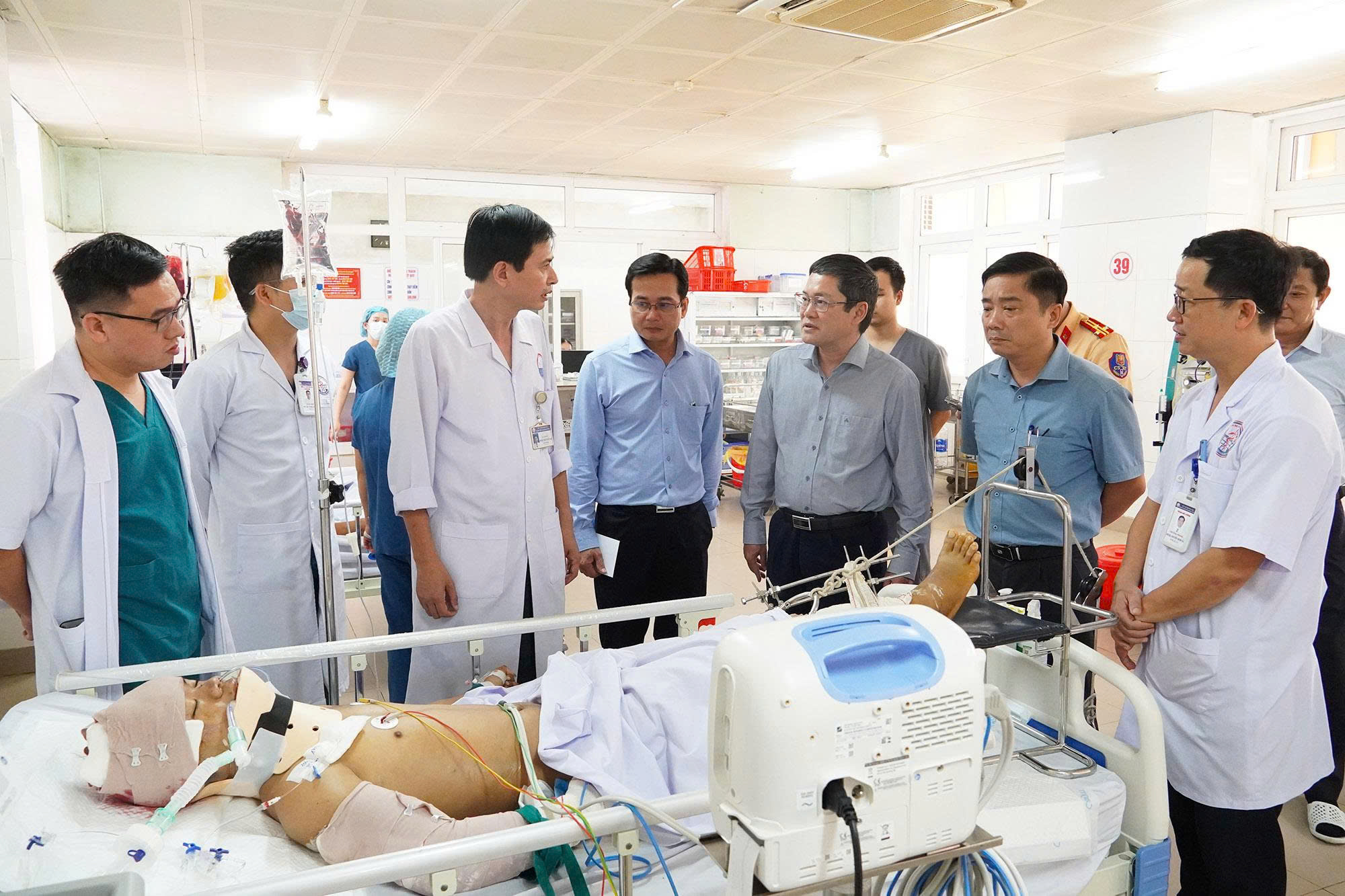 Khởi tố, bắt tạm giam t&agrave;i xế &ocirc; t&ocirc; tải g&acirc;y tai nạn l&agrave;m 12 người thương vong ở Quảng Trị- Ảnh 3.