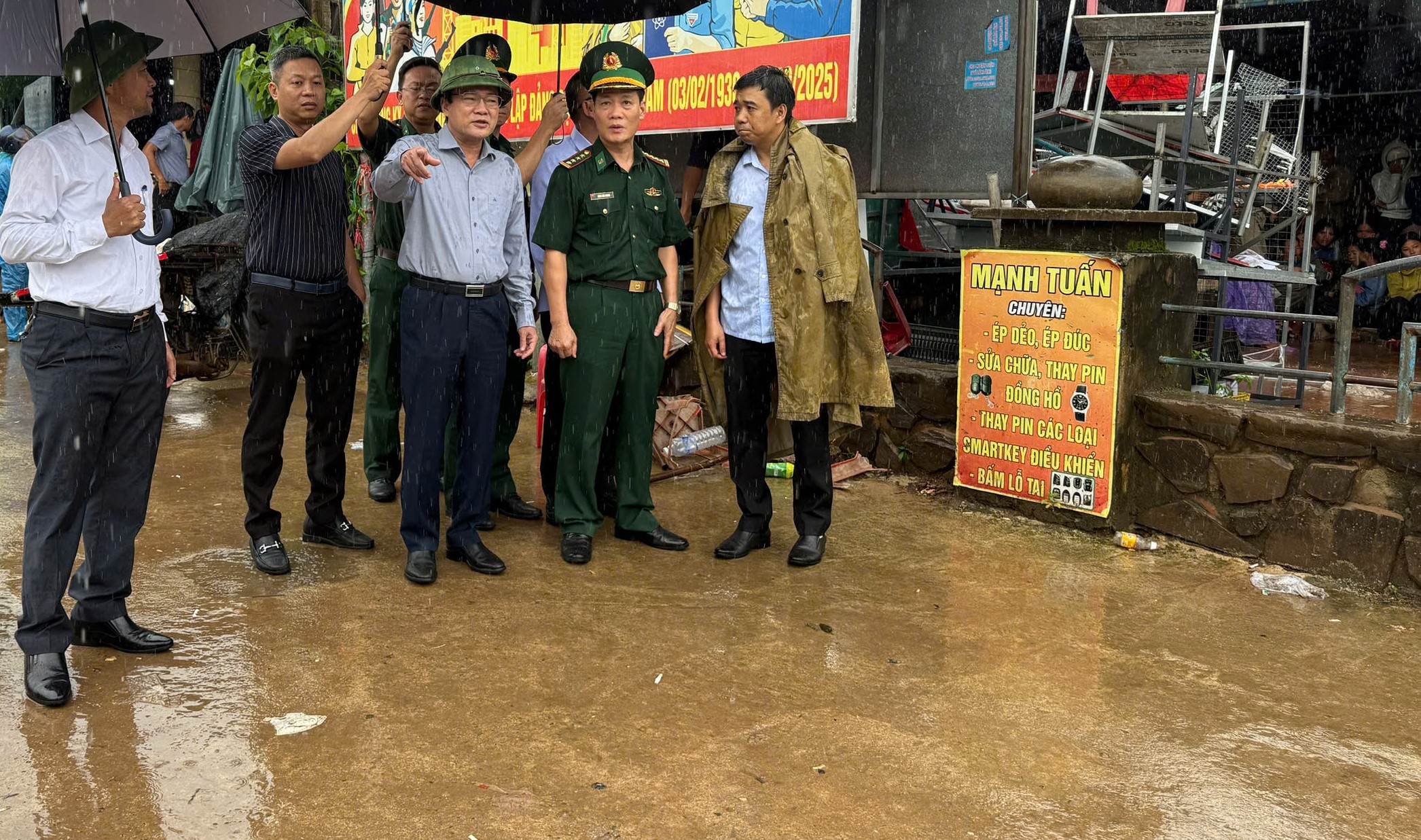 Lời khai của t&agrave;i xế vụ &ocirc; t&ocirc; g&acirc;y tai nạn l&agrave;m 3 người chết, 9 người bị thương ở Quảng Trị- Ảnh 2.