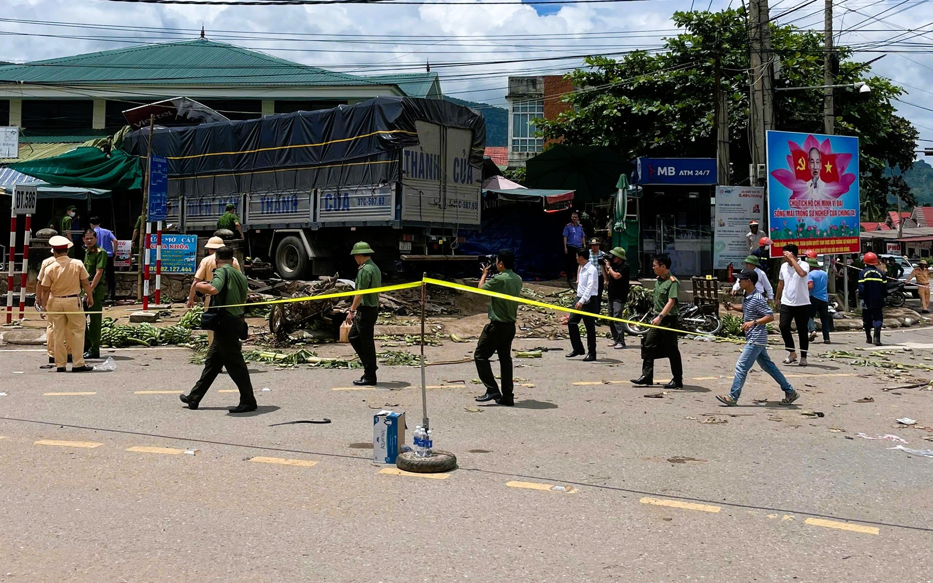 Lời khai của t&agrave;i xế vụ &ocirc; t&ocirc; g&acirc;y tai nạn l&agrave;m 3 người chết, 9 người bị thương ở Quảng Trị