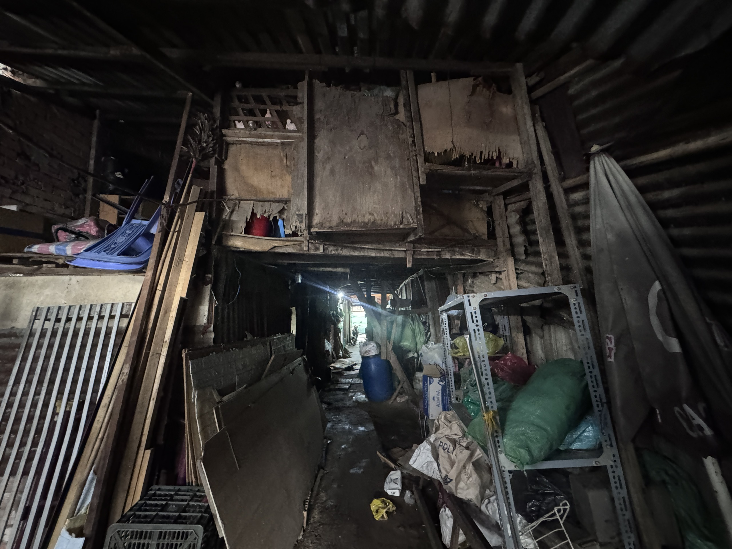 TP.HCM: Những mảnh đời ch&ecirc;nh v&ecirc;nh trong &ldquo;m&aacute;i nh&agrave; nổi&rdquo; ven k&ecirc;nh rạch- Ảnh 8.