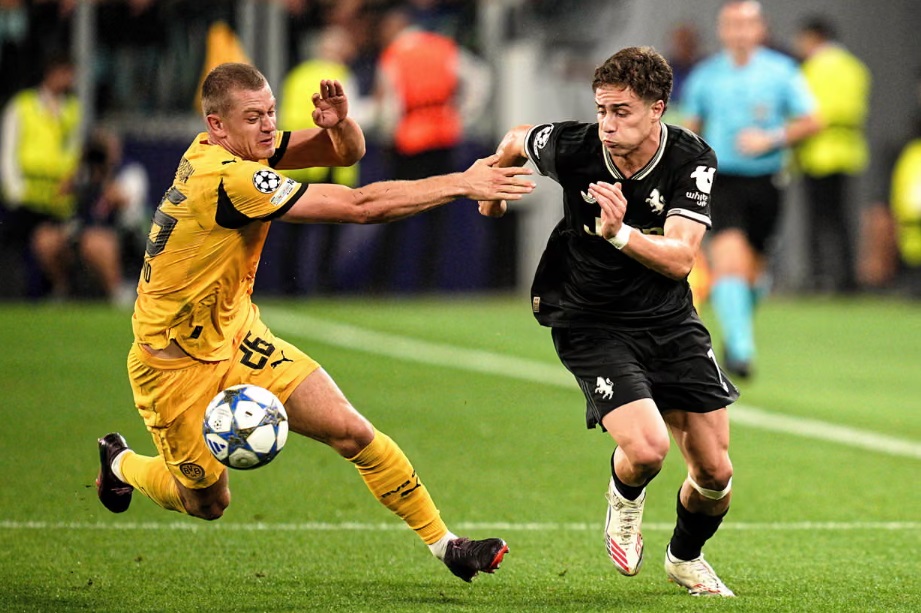 Rượt đuổi kịch t&iacute;nh, Juventus h&ograve;a Dortmund ở trận ra qu&acirc;n Cup C1- Ảnh 1.