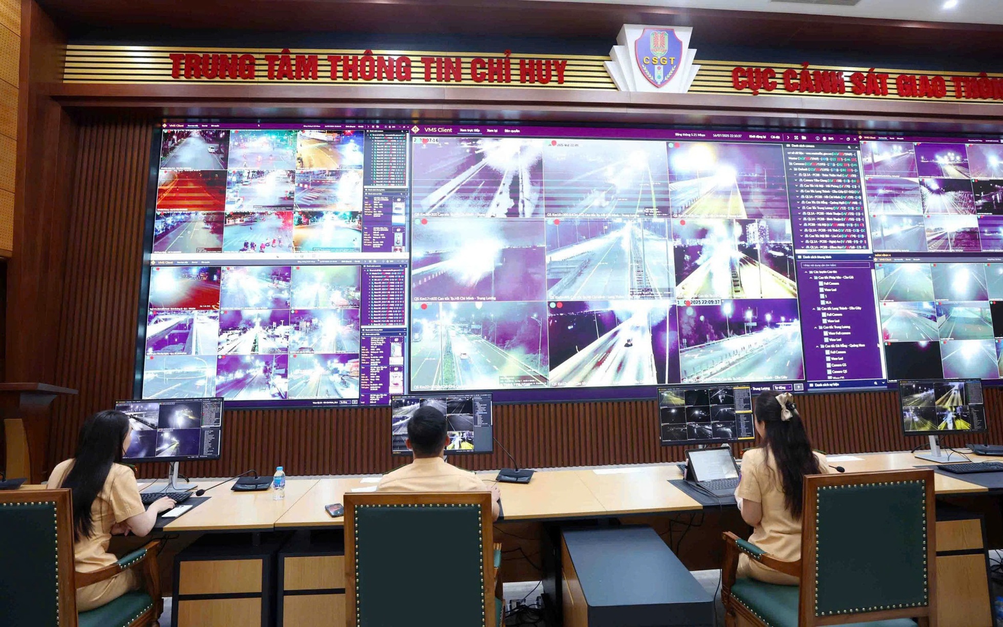 Cục trưởng CSGT: Sẽ lắp 5.000 camera gi&aacute;m s&aacute;t, huấn luyện AI ghi nhận vi phạm giao th&ocirc;ng