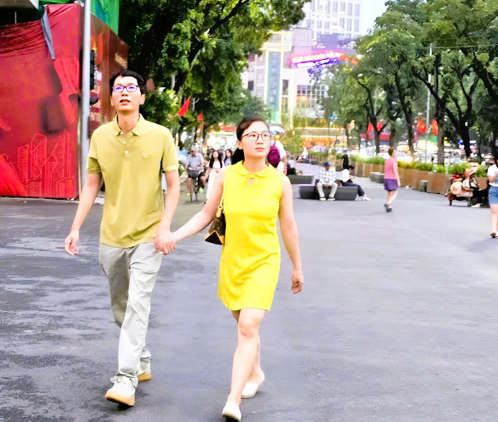 Người d&acirc;n n&oacute;i g&igrave; về kh&ocirc;ng gian đi bộ tại khu vực quảng trường Đ&ocirc;ng Kinh - Nghĩa Thục?- Ảnh 21.