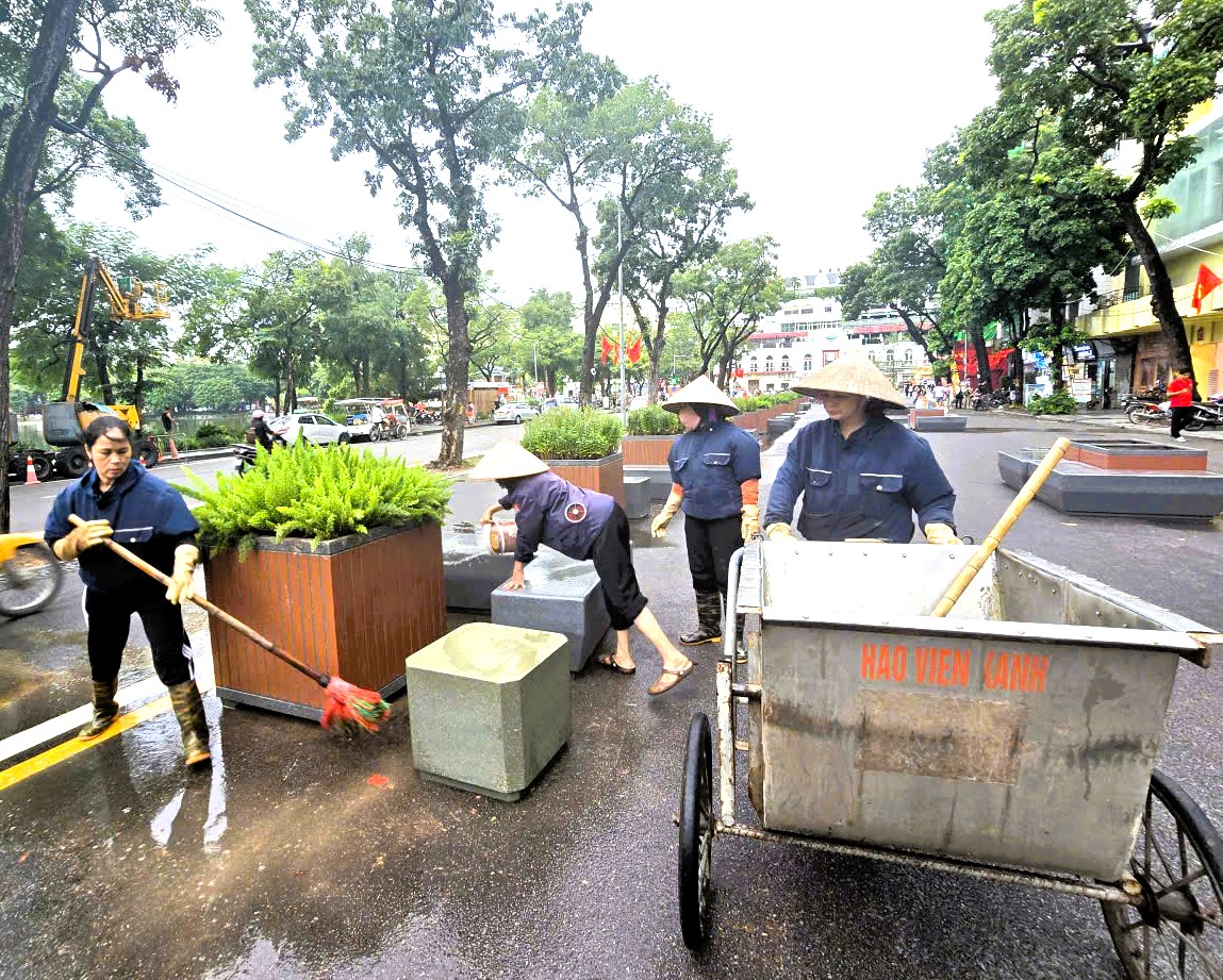 Người d&acirc;n n&oacute;i g&igrave; về kh&ocirc;ng gian đi bộ tại khu vực quảng trường Đ&ocirc;ng Kinh - Nghĩa Thục?- Ảnh 18.