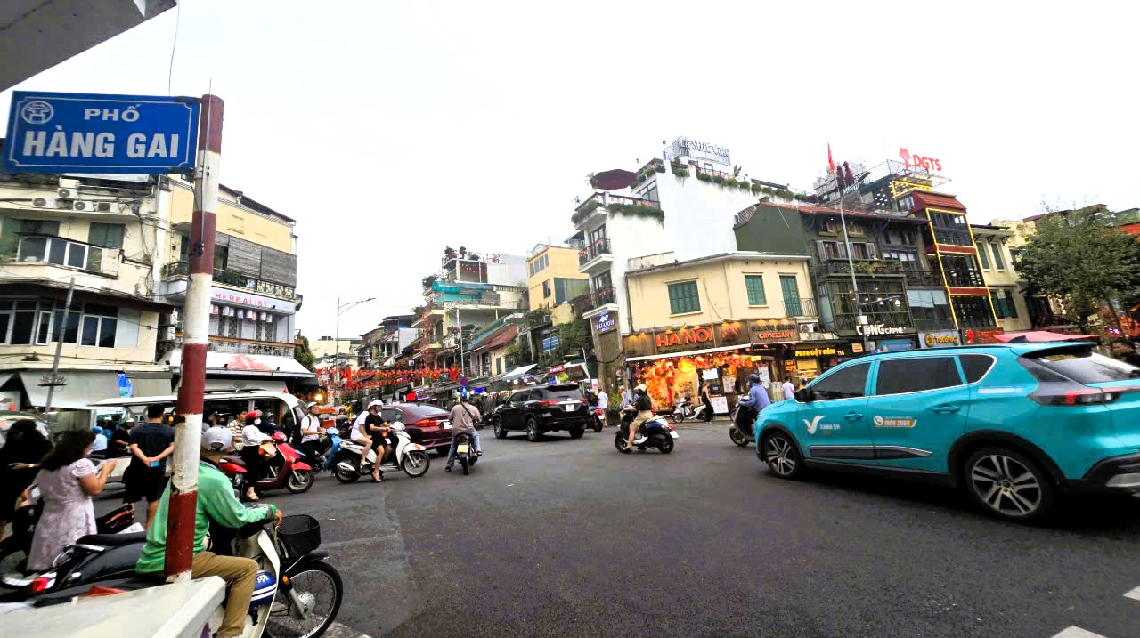 Người d&acirc;n n&oacute;i g&igrave; về kh&ocirc;ng gian đi bộ tại khu vực quảng trường Đ&ocirc;ng Kinh - Nghĩa Thục?- Ảnh 11.