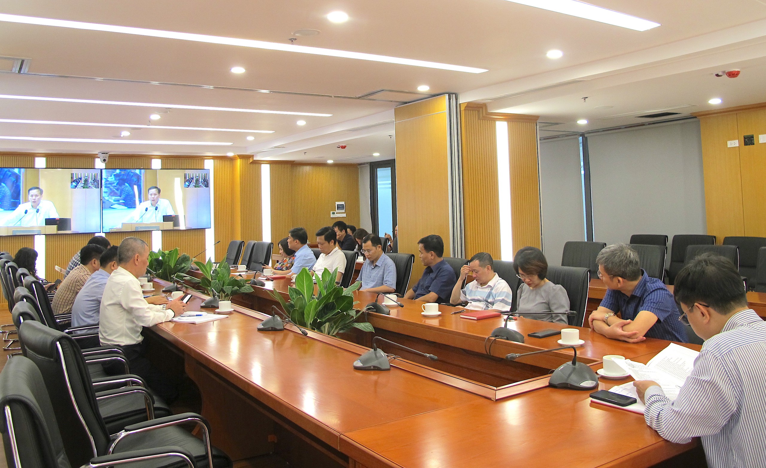 Đảng ủy Bộ X&acirc;y dựng kết nối hội nghị qu&aacute;n triệt c&aacute;c chỉ thị, quy định của Trung ương- Ảnh 1.